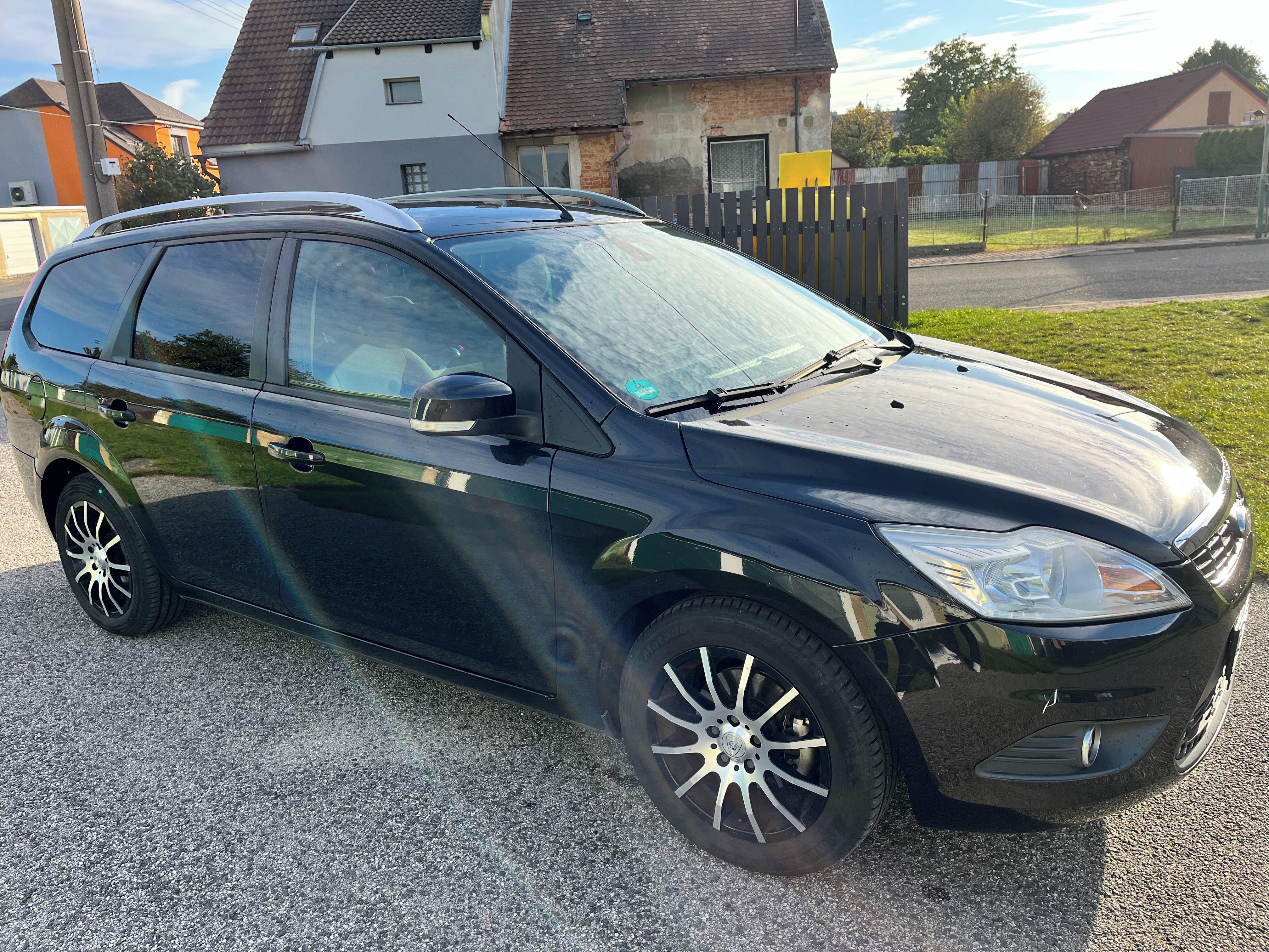 Ford Focus, 1.6i kombi, 2008, NOVÁ STK - fotka 4