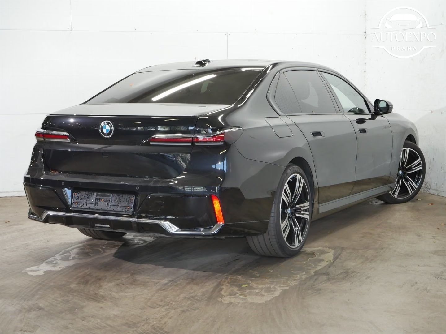 BMW Řada 7, 740d xDrive Limousine* - fotka 4
