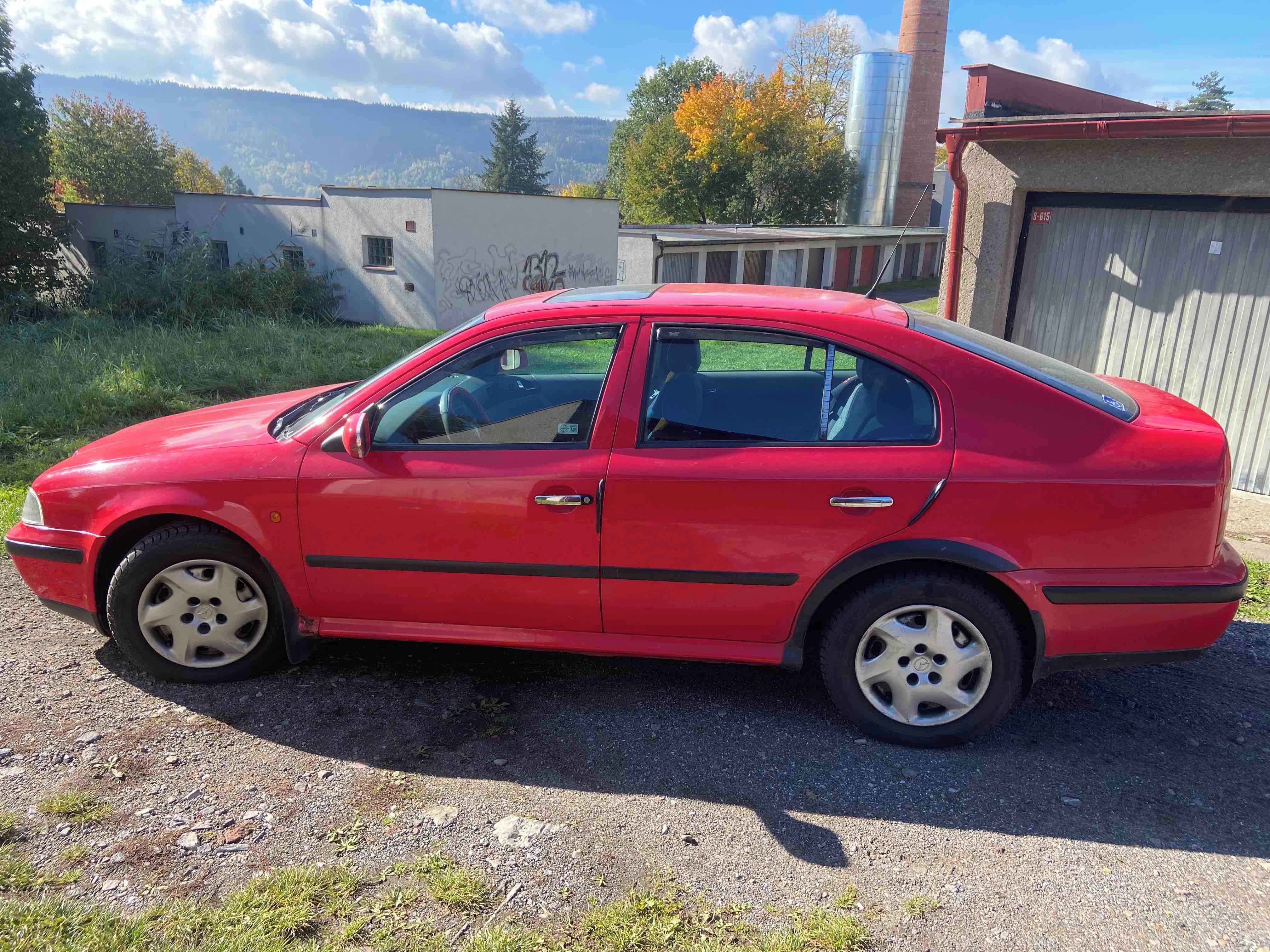 Škoda Octavia, 1,6 74 KW BENZÍN