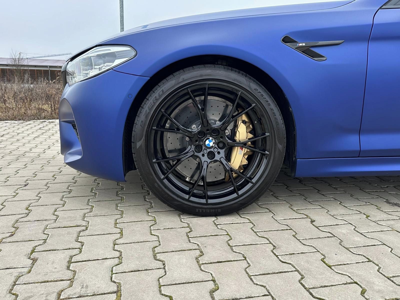 BMW M5, BMW M5 Competition FULL výbava - fotka 2