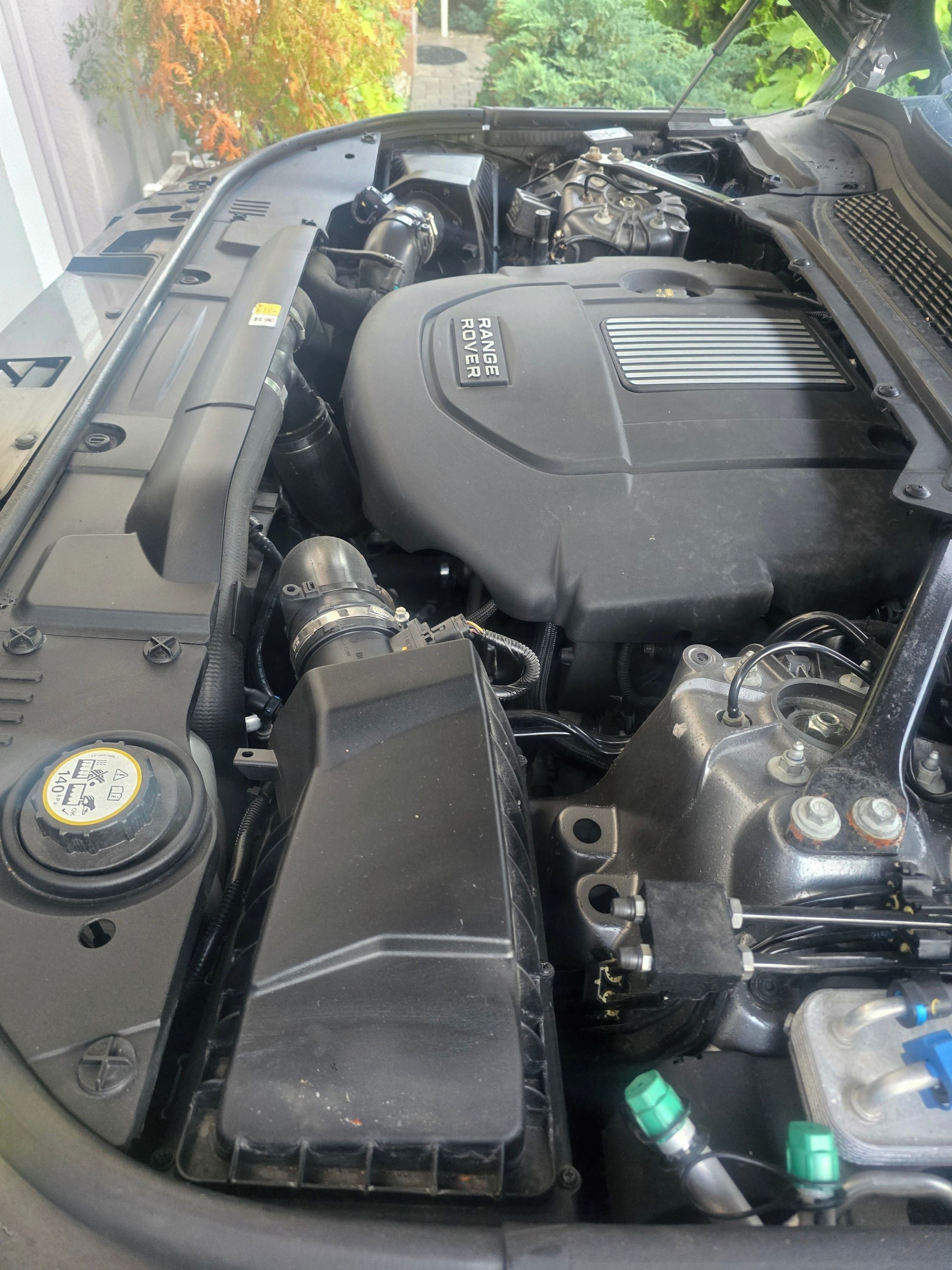 Land Rover Range Rover Sport, 3.0 TDV6 panorama, čr - fotka 4