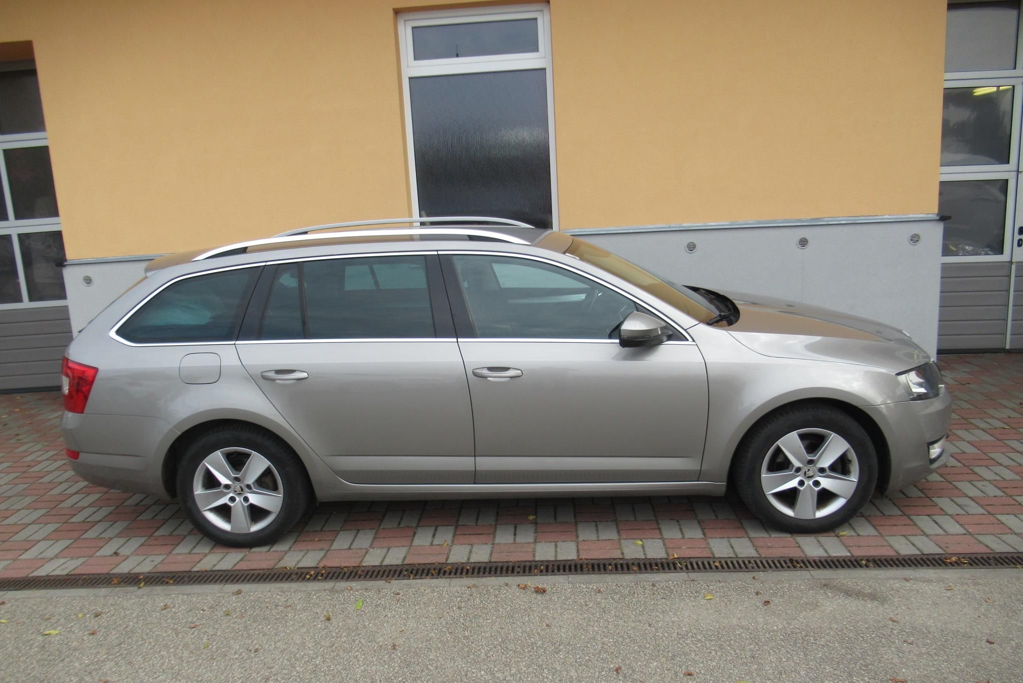 Škoda Octavia, 1.6 TDi 4x4 AUT. KLIMA TAŽNÉ - fotka 3