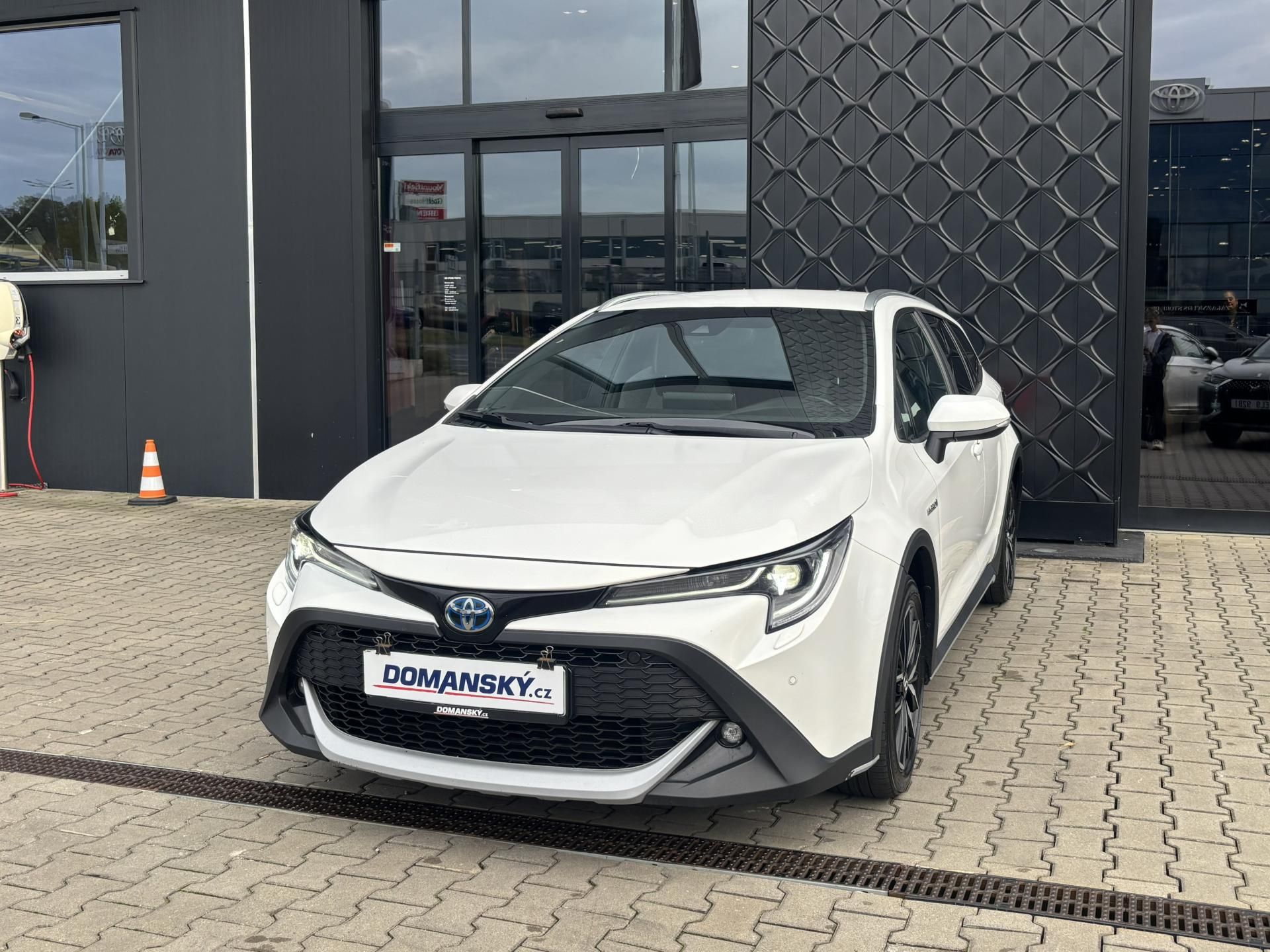 Toyota Corolla, TREK 2.0 Hyb. 132 kW