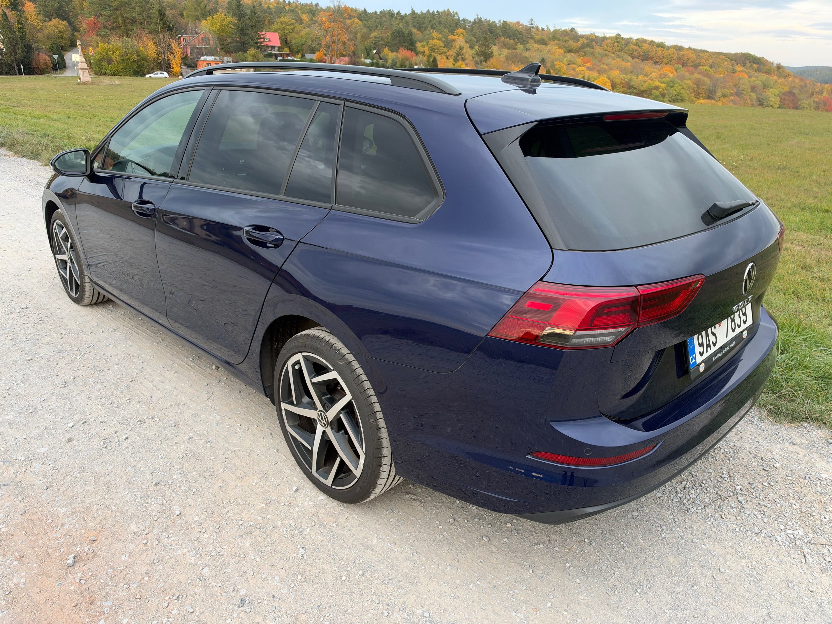 Volkswagen Golf, 2.0TDI LIFE ACC LED KAMERA ČR - fotka 4