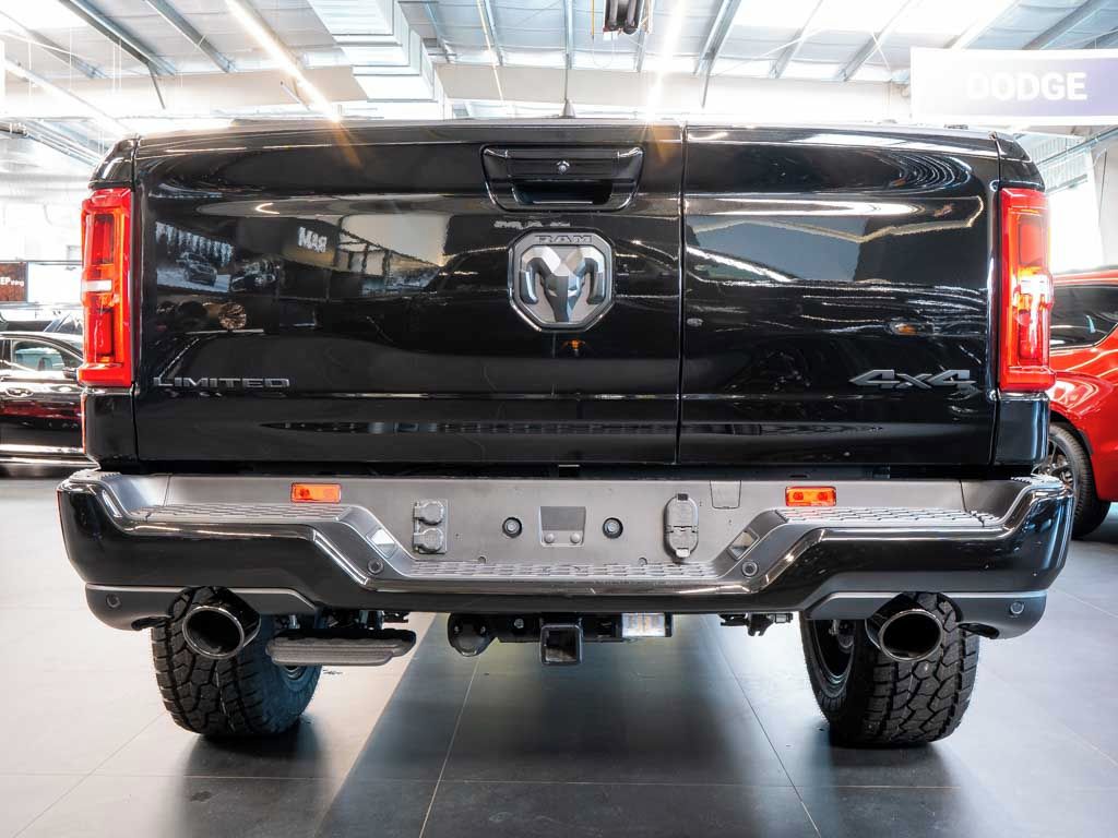 Dodge Ram, 5.7 HEMI V8 Limited 4" LIFT - fotka 3