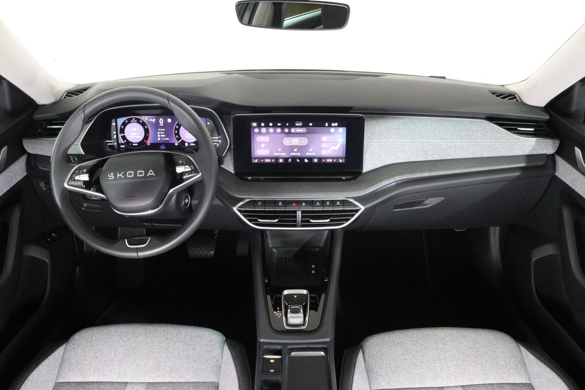 Škoda Octavia, COMBI TOP SELECTION 1,5 TSI 11 - fotka 5
