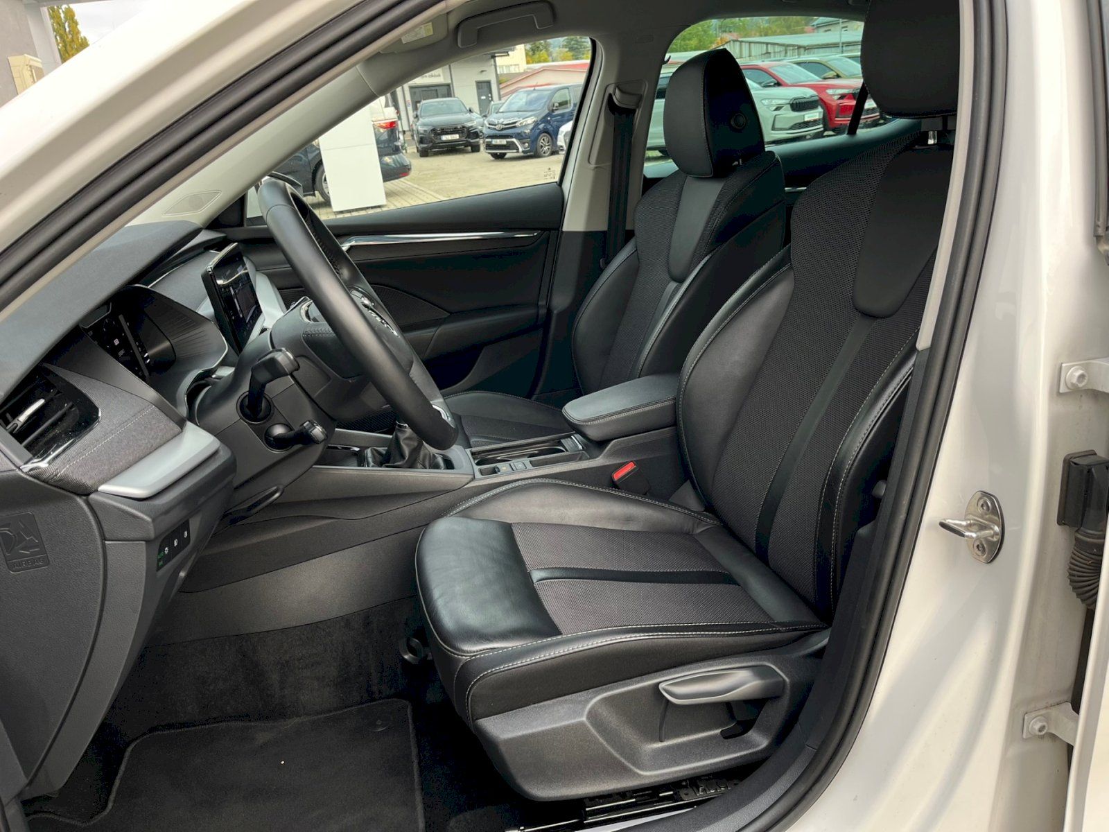 Škoda Octavia, 2.0 TDI 85kW Style - fotka 2