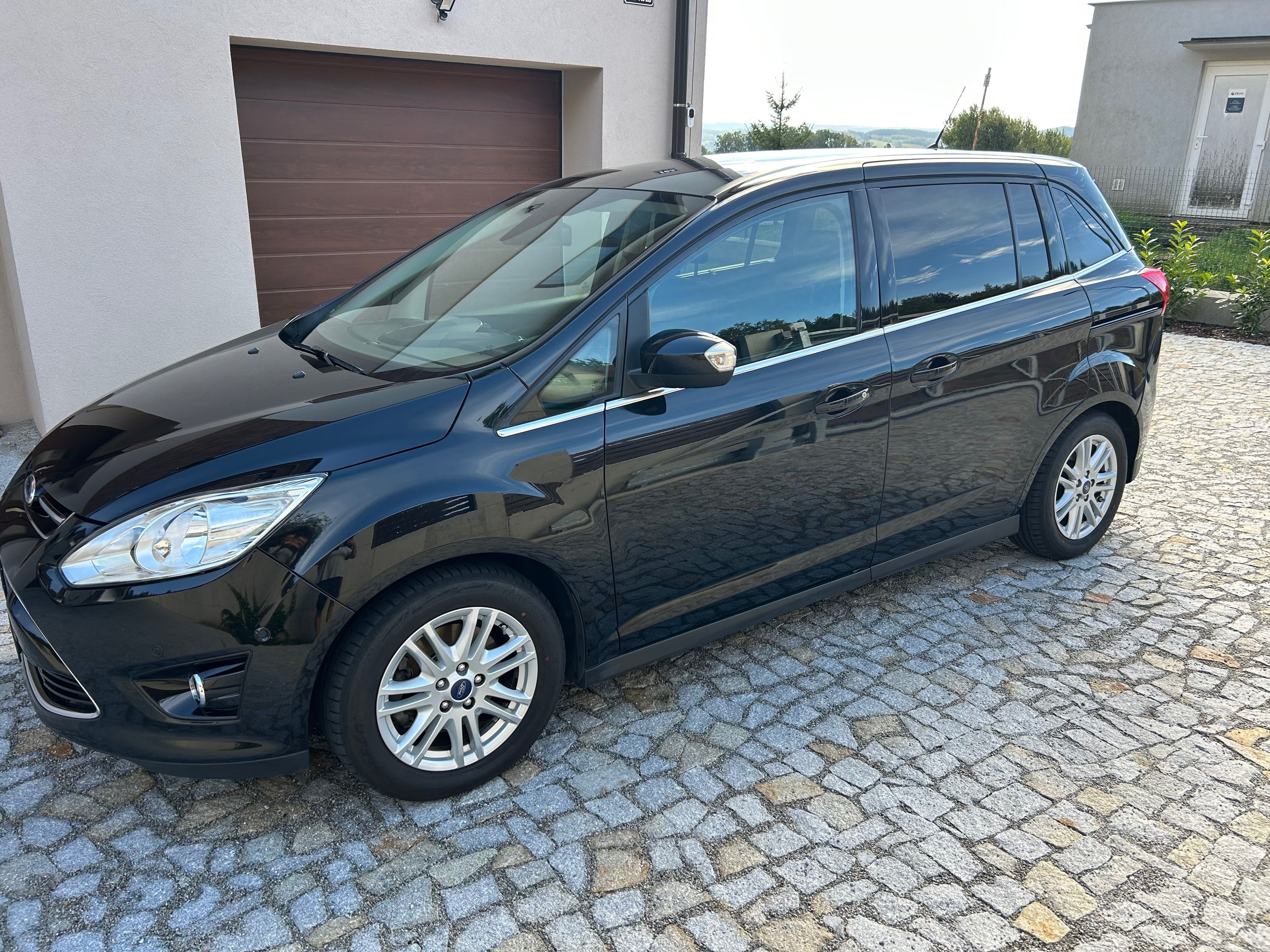 Ford Grand C-MAX - fotka 2