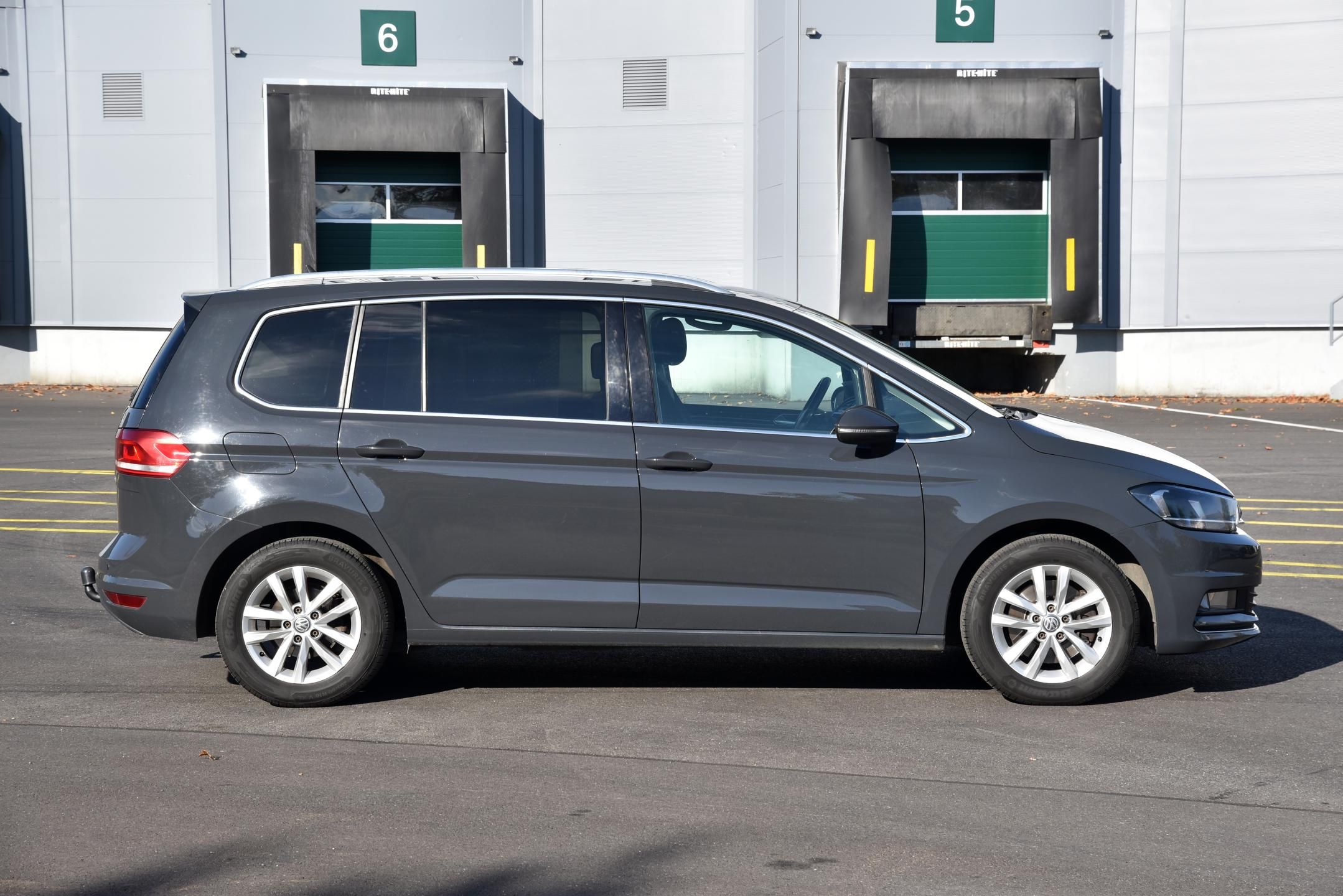 Volkswagen Touran, 1.6 TDi 6st COMFORTLINE,7 MÍST - fotka 2