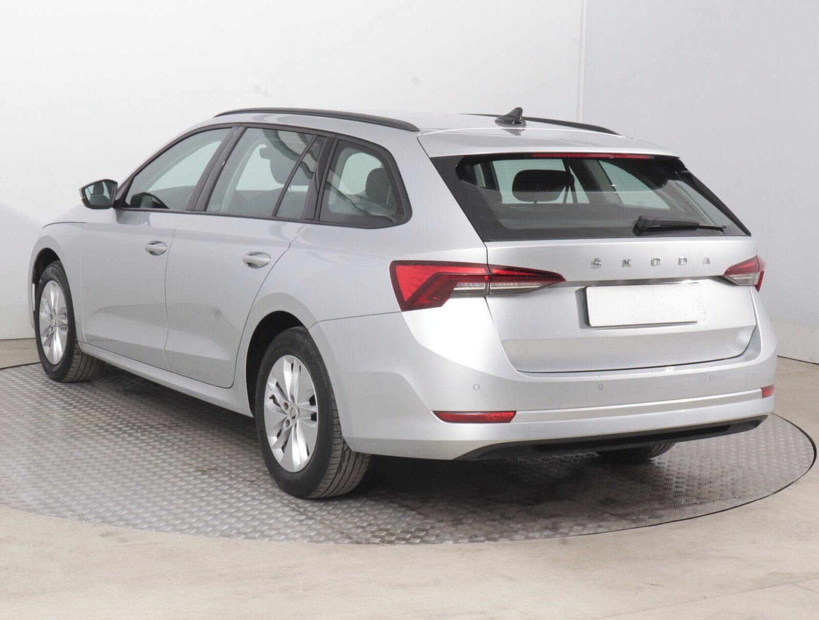 Škoda Octavia, 2.0 TDI, Ambition, ČR,1.maj - fotka 4