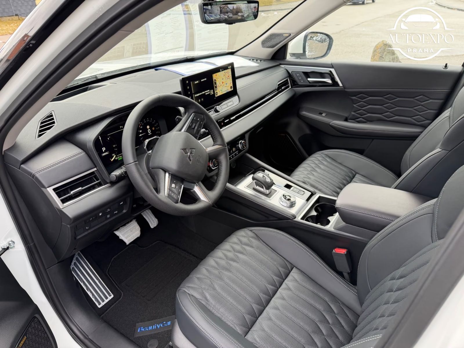 Mitsubishi Outlander, Outlander 2.4 PHEV*TOP 4WD * - fotka 6