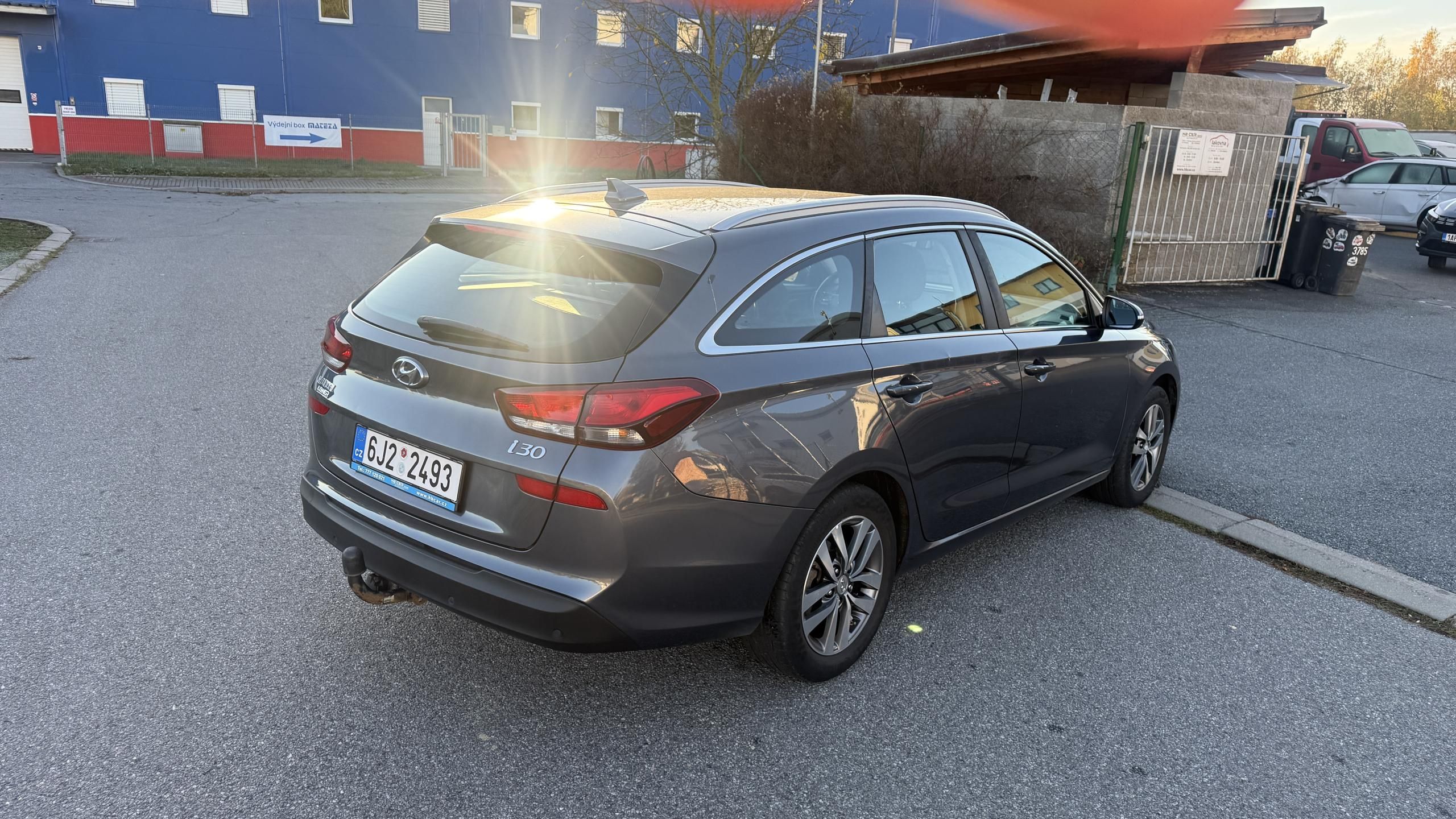 Hyundai i30, 1.6 CRDI 81KW 144 TISKM VÝBAVA - fotka 6