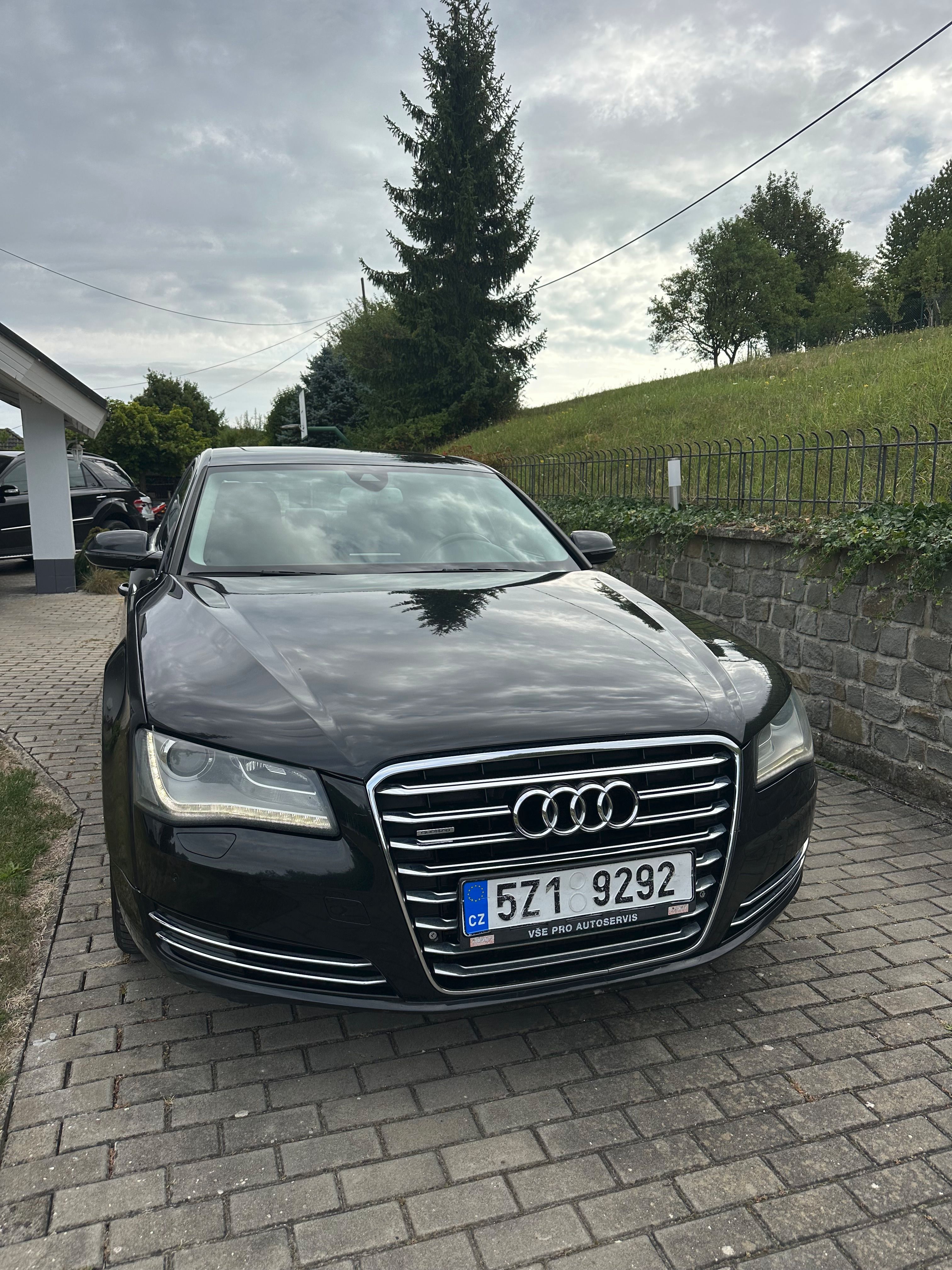 Audi A8, Audi A8 3.0 TDI