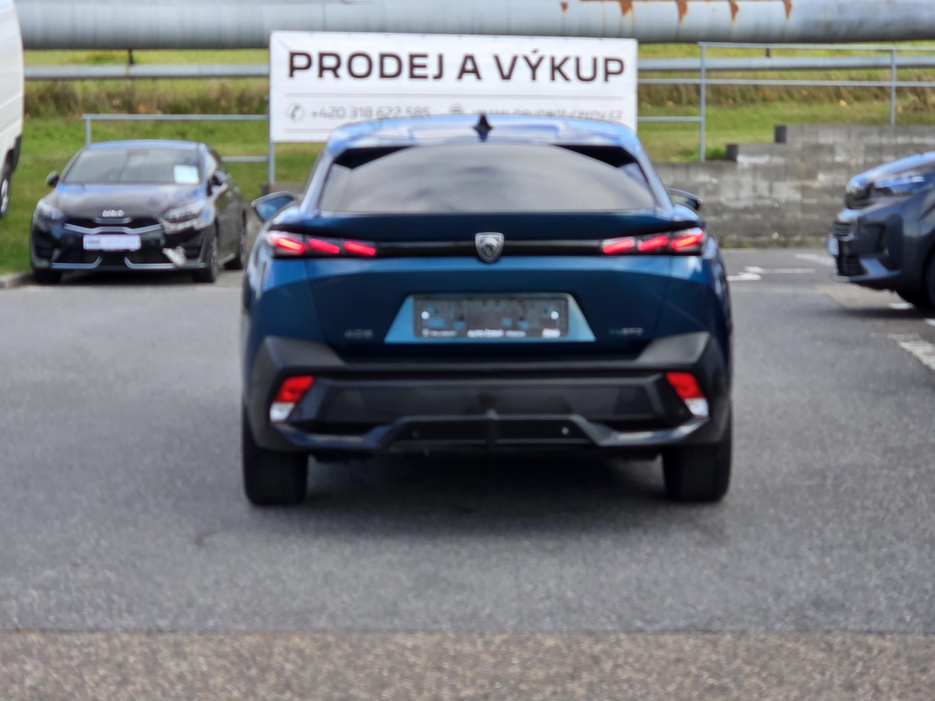 Peugeot 408, 1.6 PT 225 PHEV GT EAT8 - fotka 4