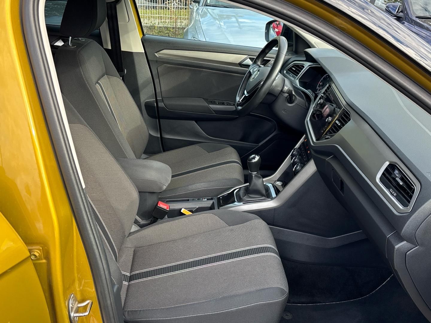 Volkswagen T-Roc, 1.5 TSI / 110 kW Maraton Editi - fotka 6