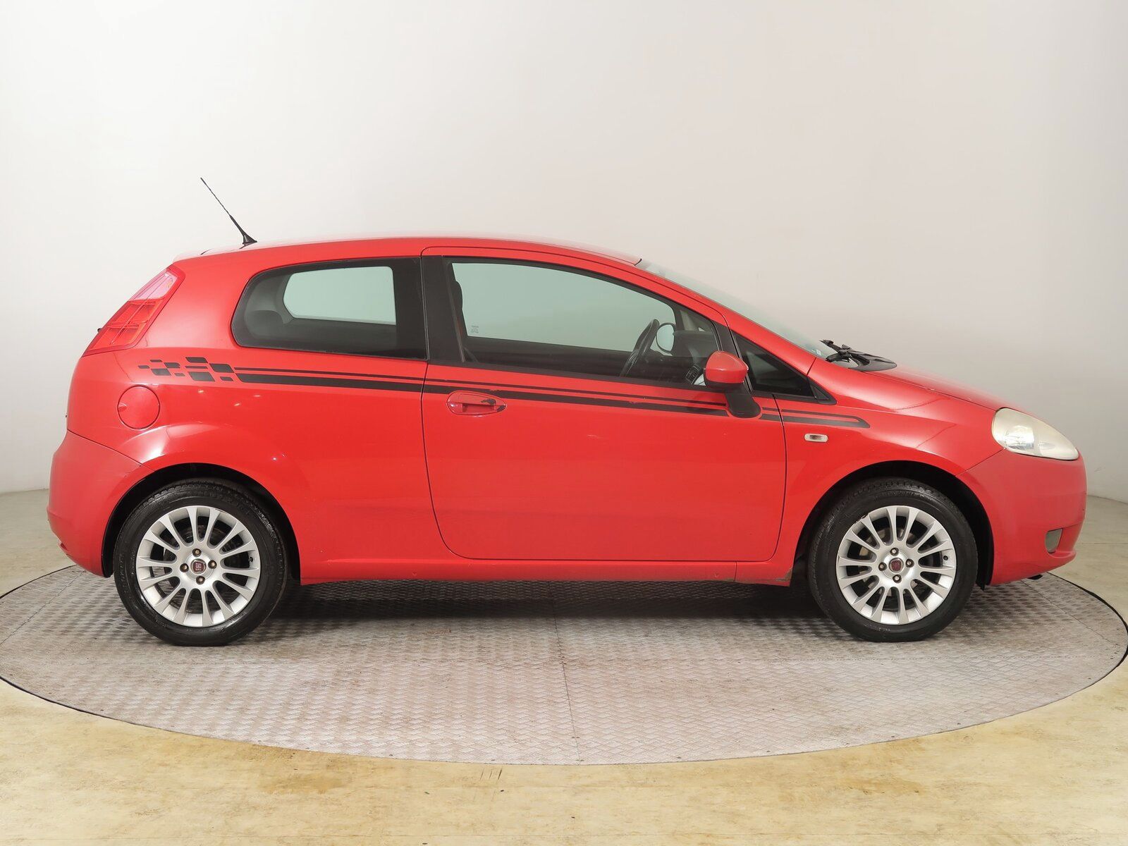 Fiat Punto, 1.4, po STK, zamluveno - fotka 6