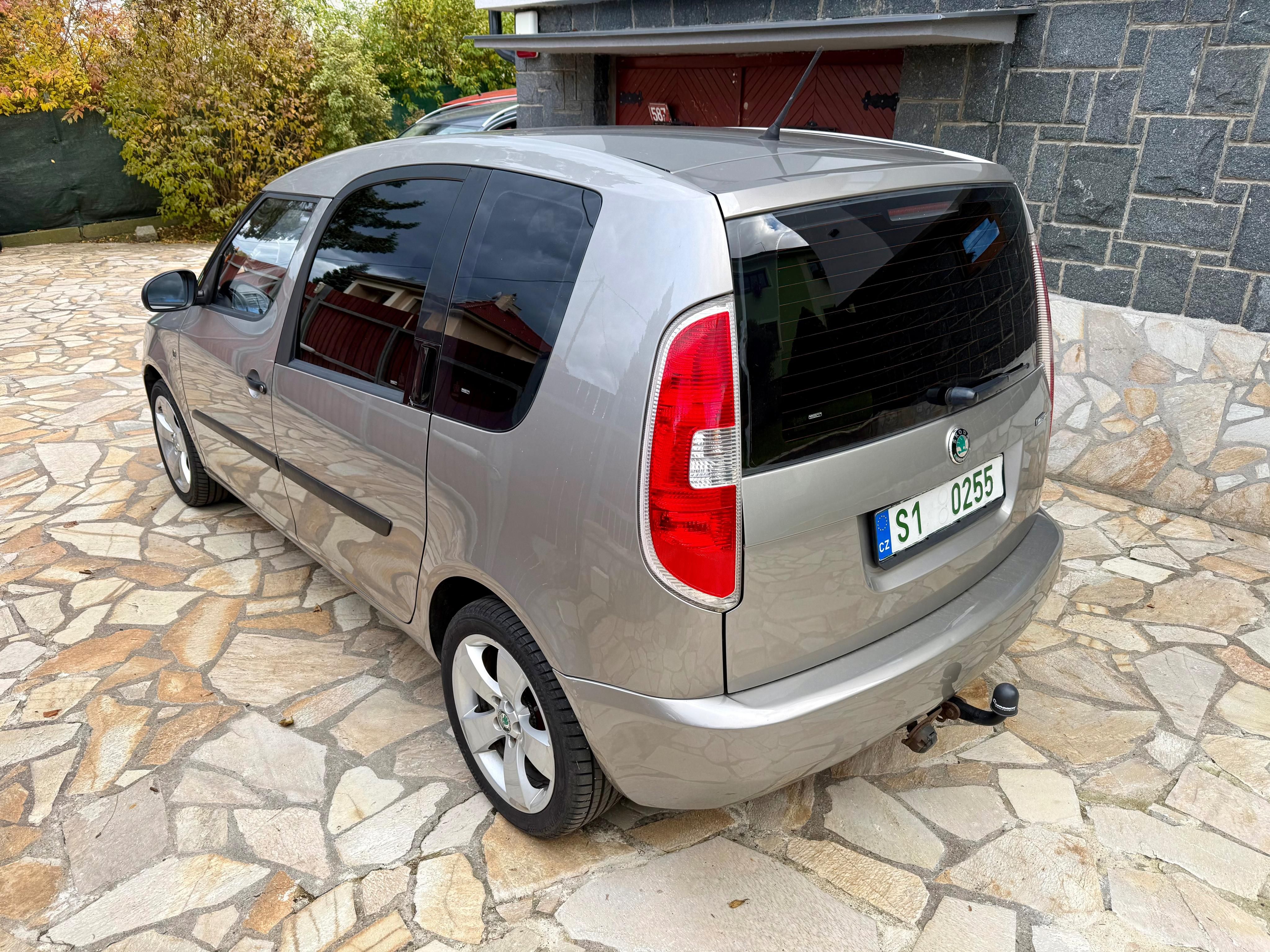 Škoda Roomster, 1.2 TSI 63KW KLIMA  2 X KOLA - fotka 6