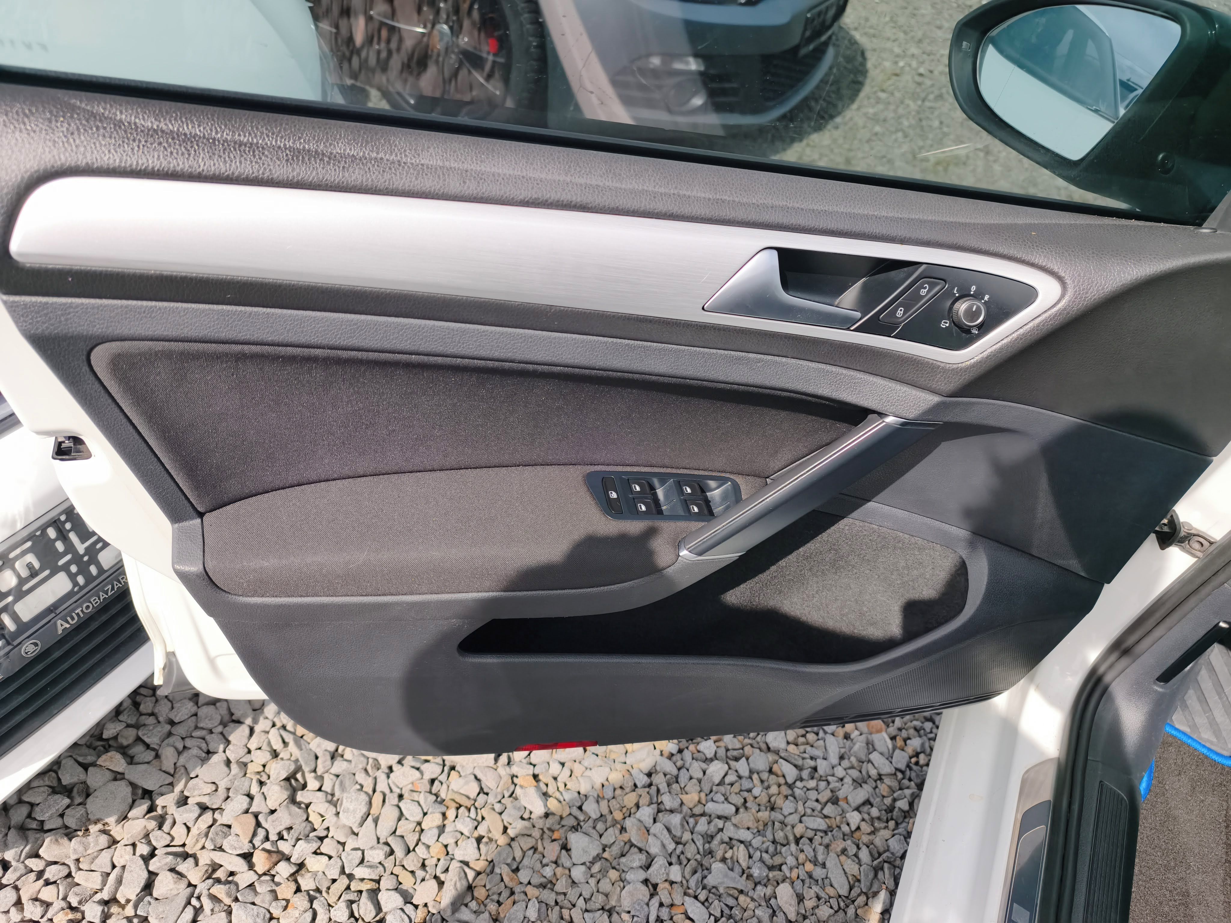 Volkswagen Golf - fotka 5