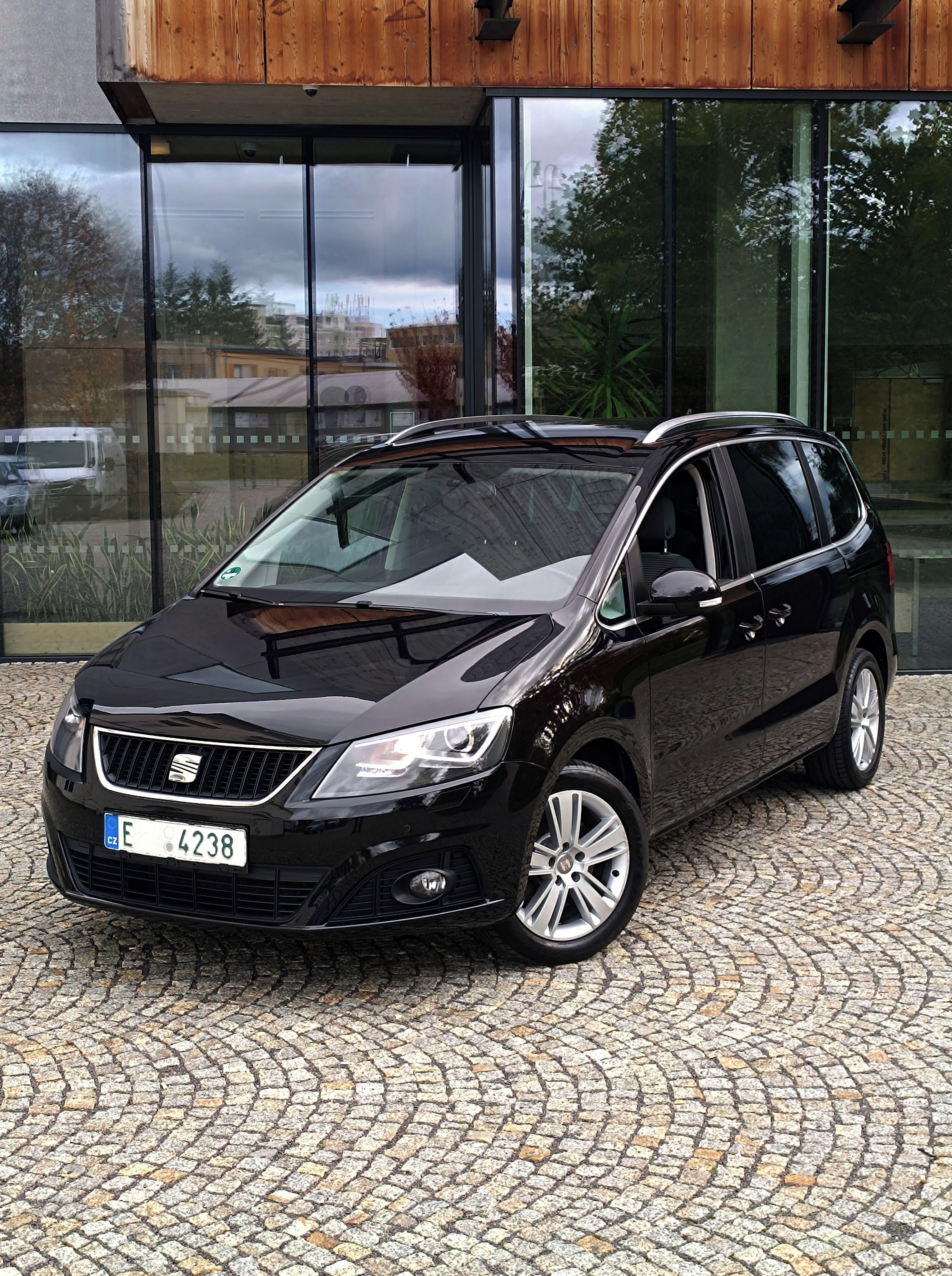 Seat Alhambra, 2.0Tdi 130kw 7 míst 148tkm - fotka 4
