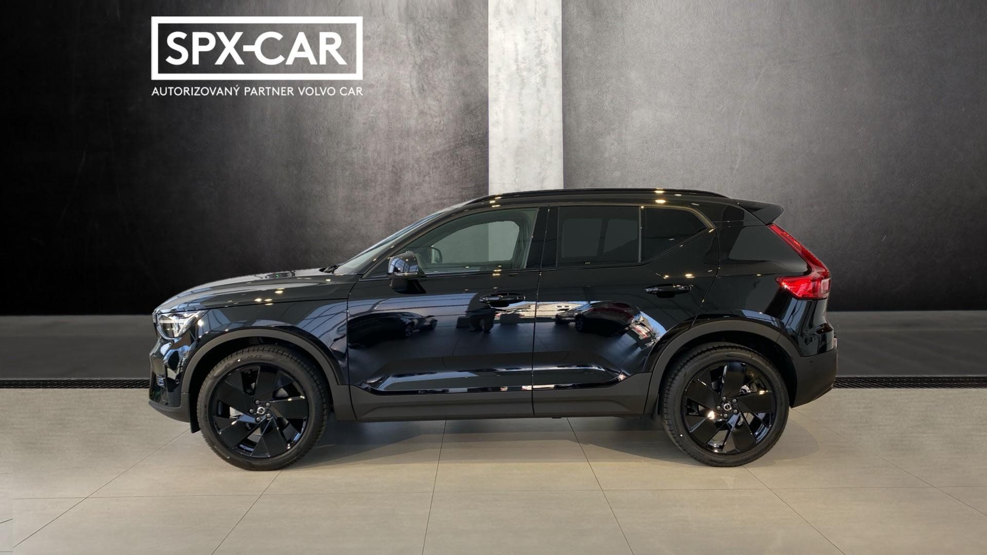 Volvo XC40, ULTRA BLACK EDITION, B4 FWD, 1 - fotka 3