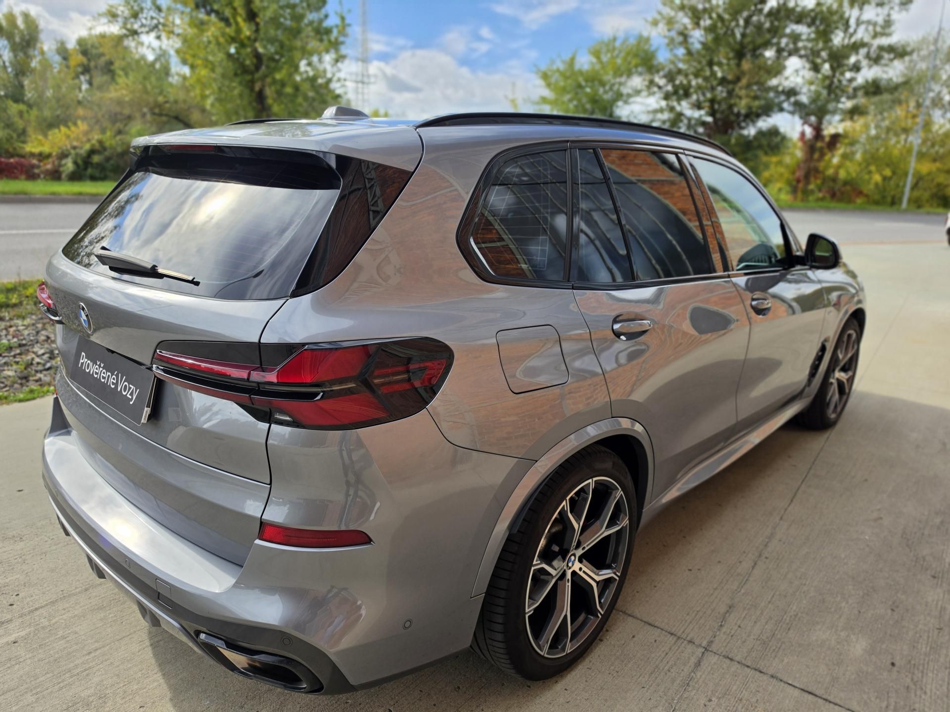 BMW X5, xDrive 30d M PAKET - fotka 5