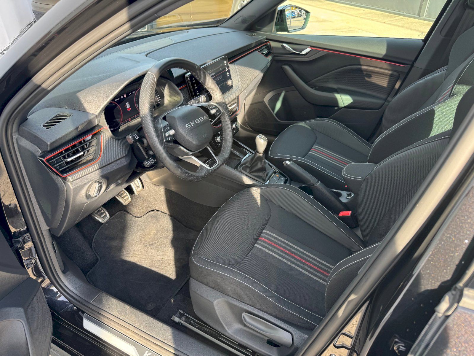 Škoda Kamiq, 1.0 TSI 85 kW Monte Carlo - fotka 6