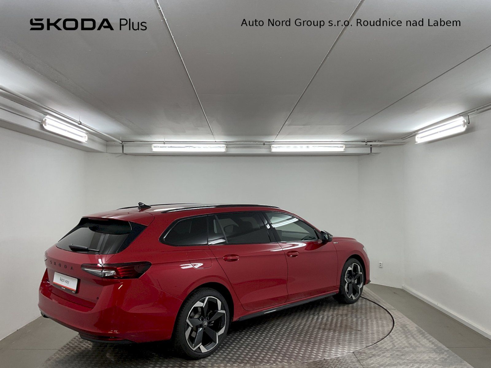 Škoda Superb, SportLine 1.5 TSI / 150 kW Com - fotka 2