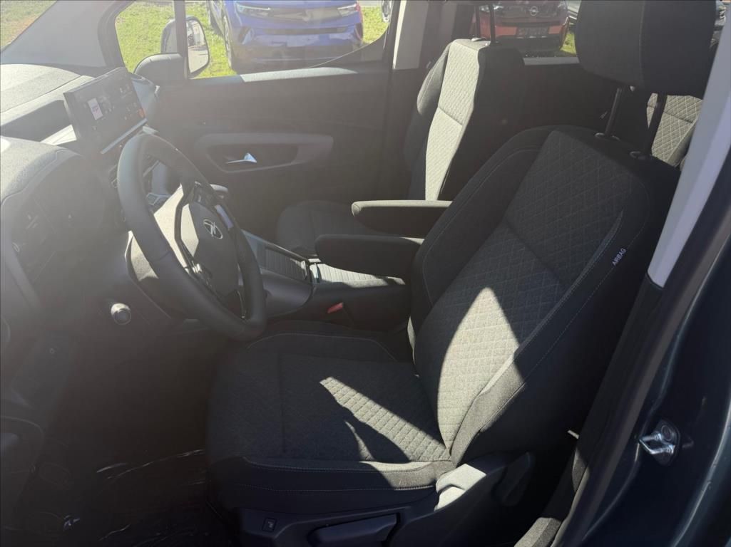 Opel Combo, 1,2 TURBO MT  EDITION PLUS - fotka 6