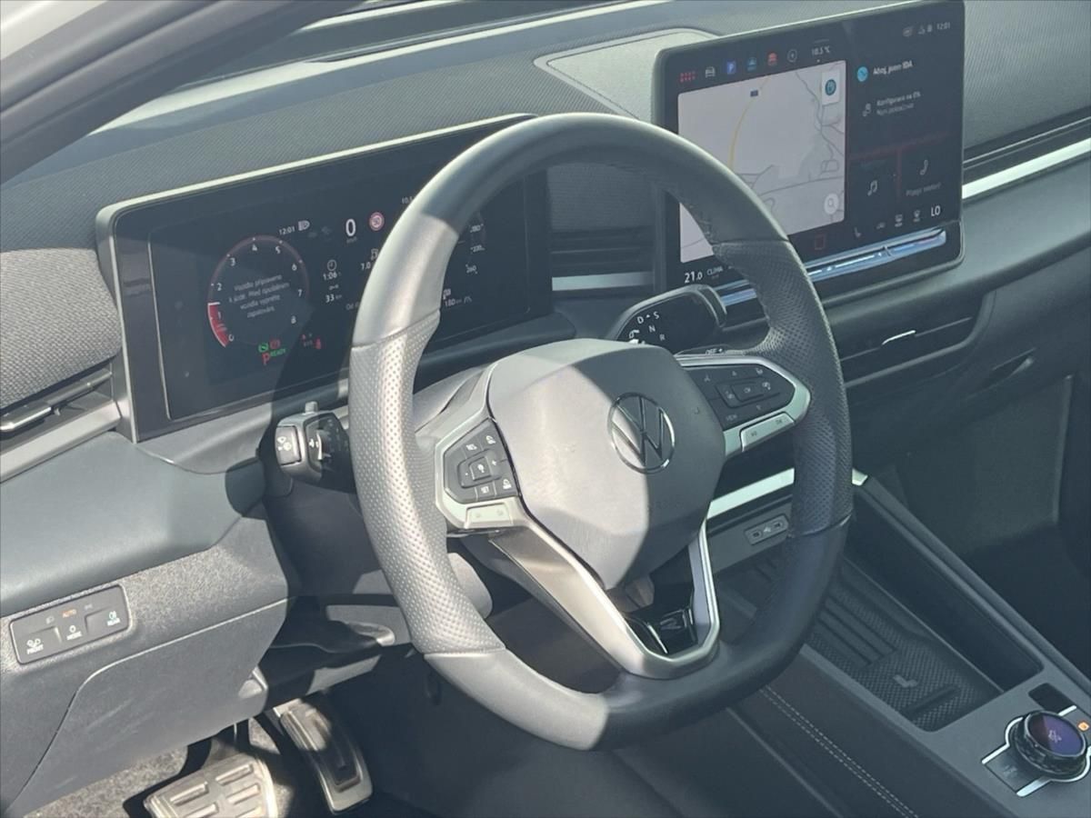 Volkswagen T-Roc, 1,5 eTSi110kW 7DSG R-line - fotka 6