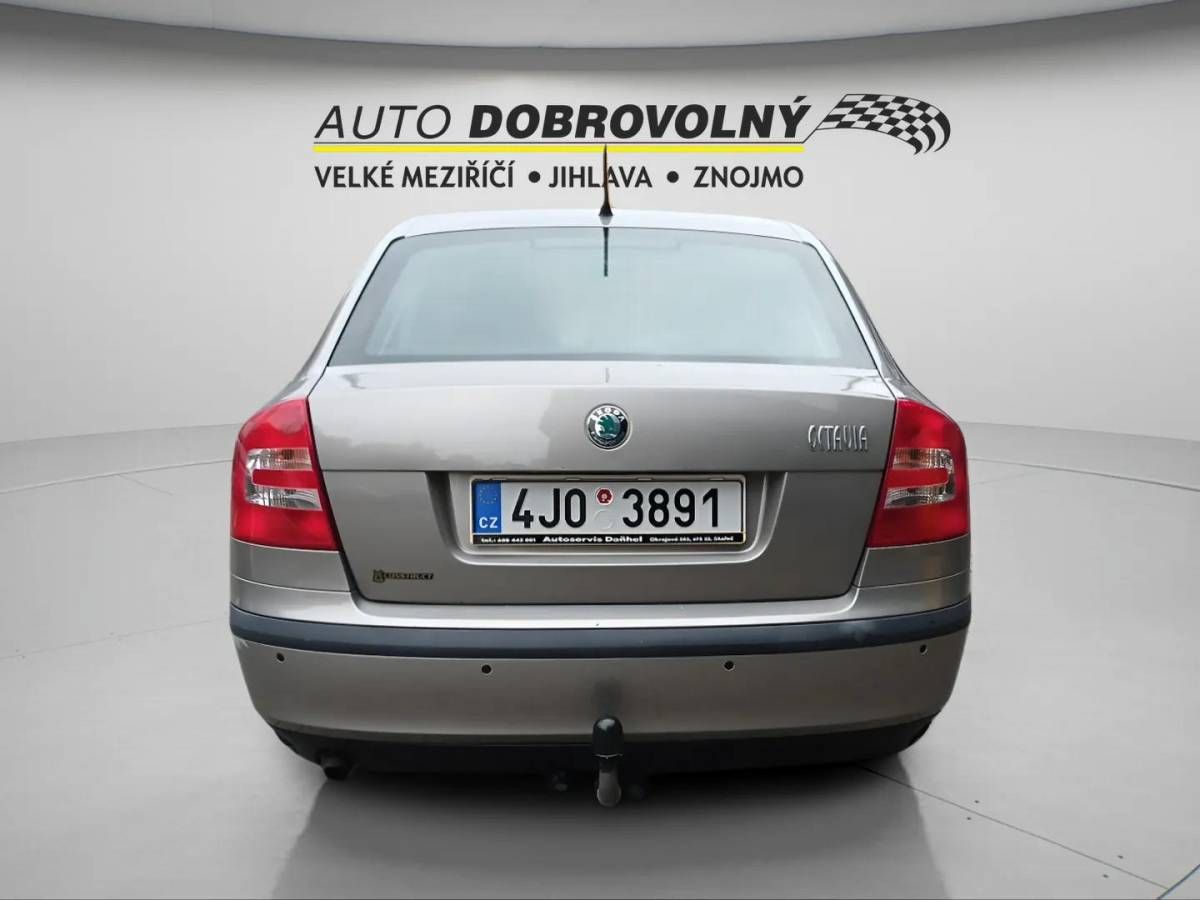 Škoda Octavia, Tour 1.6MPI MT5 - fotka 6