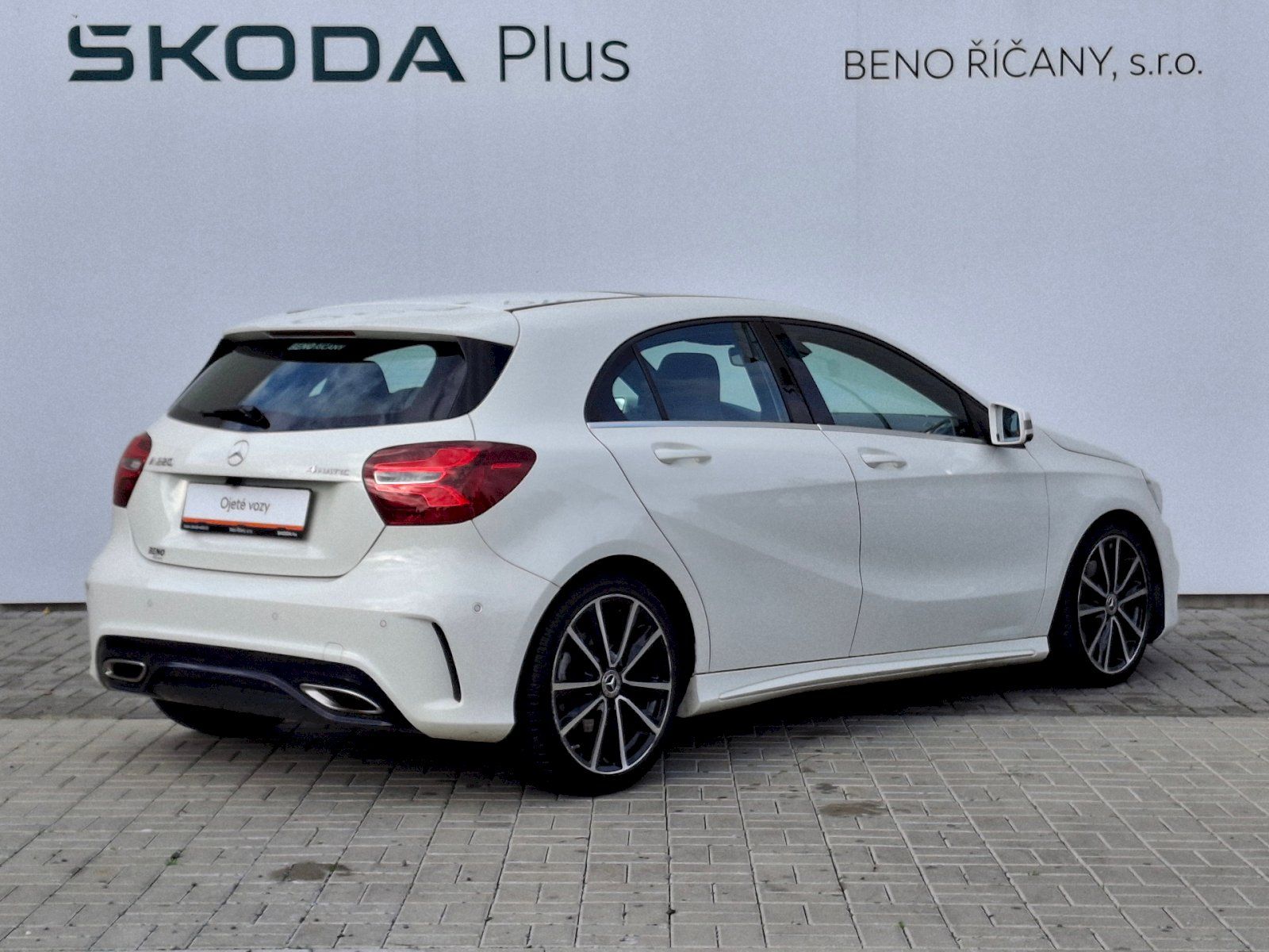Mercedes-Benz Třídy A, AMG Automat 4 Matic 2,0i 135kW - fotka 2