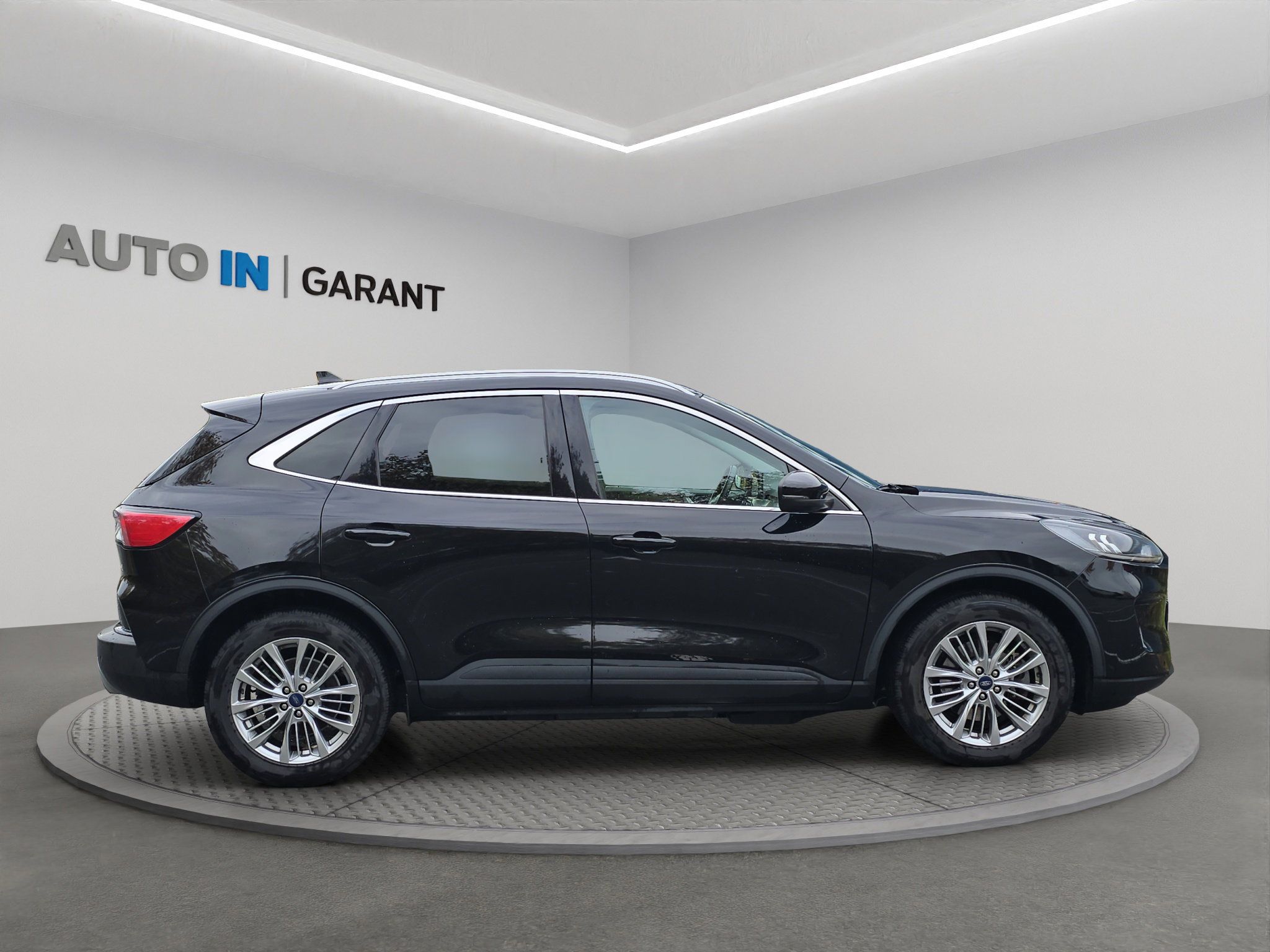Ford Kuga, Titanium 2.5 PHEV 165kW - fotka 4