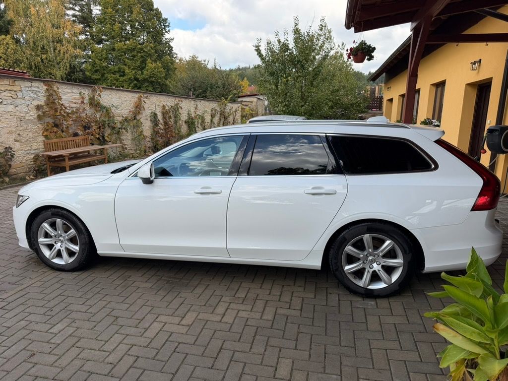 Volvo V90, D4, 2018 - fotka 4