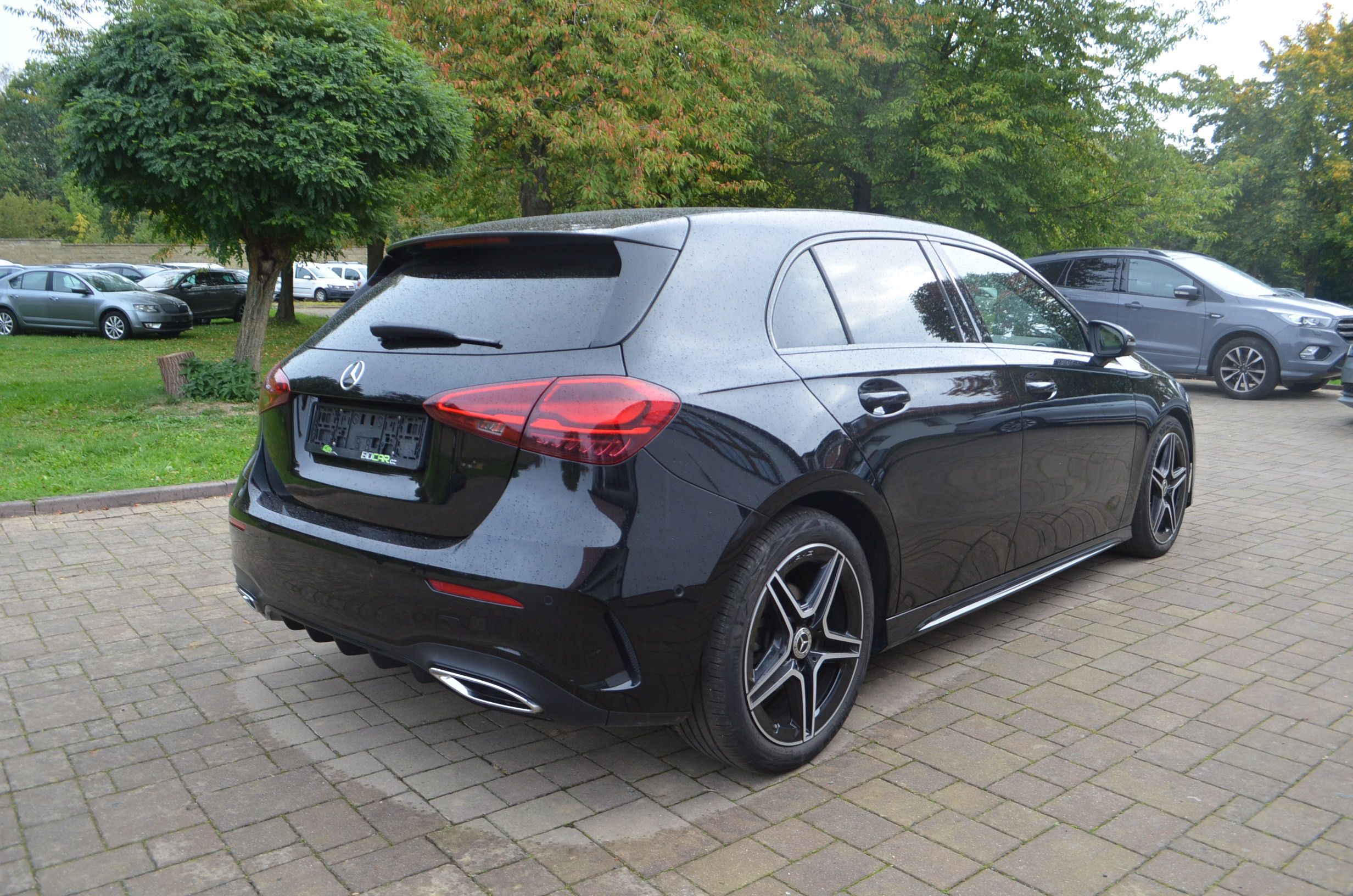 Mercedes-Benz Třídy A, A180D*AMG*2025*BLACK*72TIS.KM - fotka 5