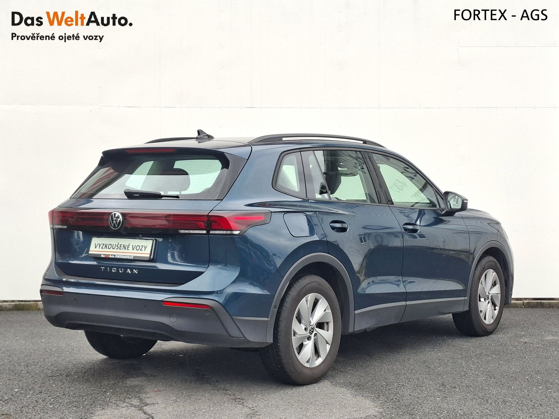 Volkswagen Tiguan, 2.0 TDI,110kW,DSG,Webasto,Tažn - fotka 2