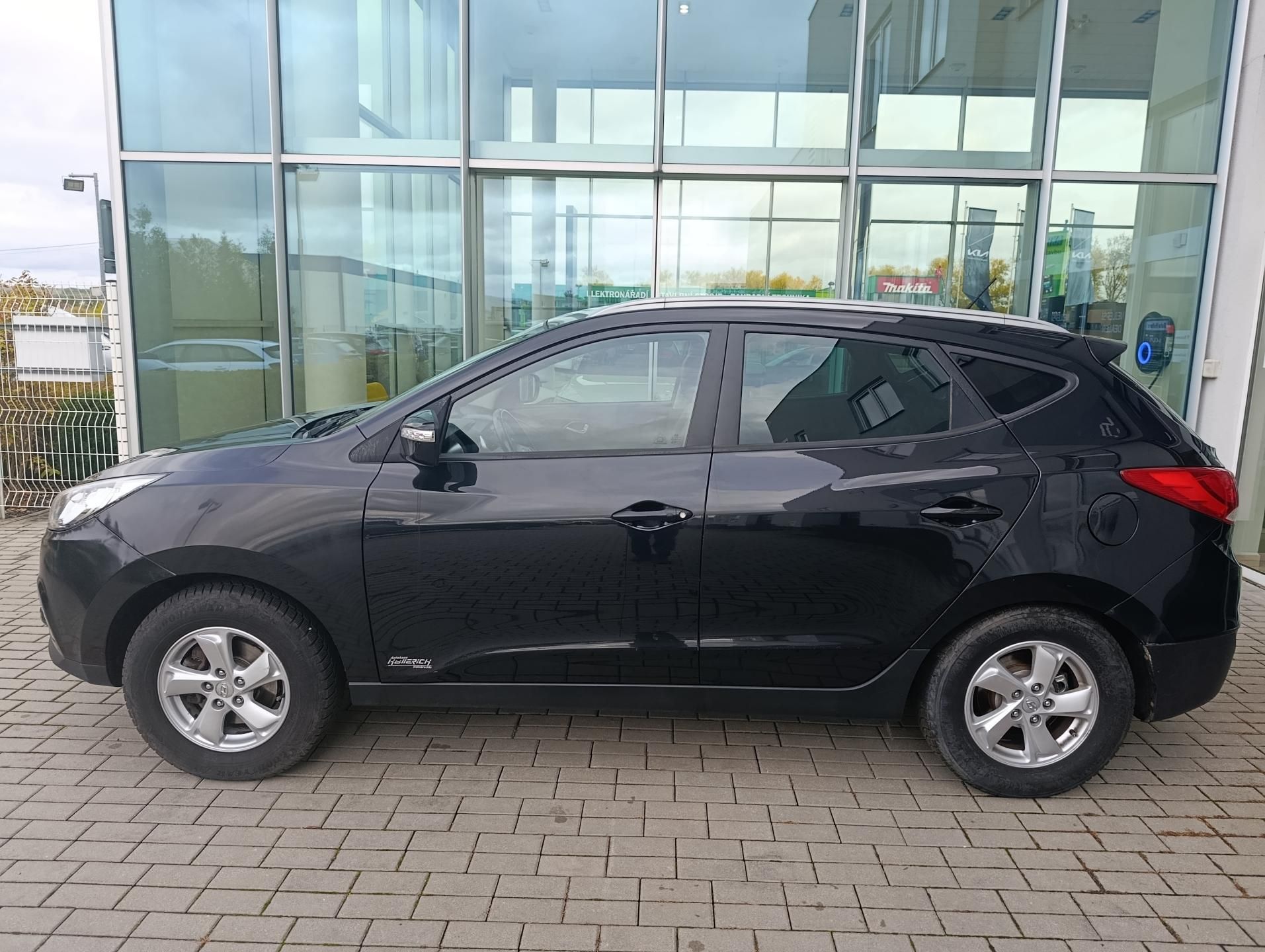 Hyundai ix35, 2.0 100kw 4X4 - fotka 2