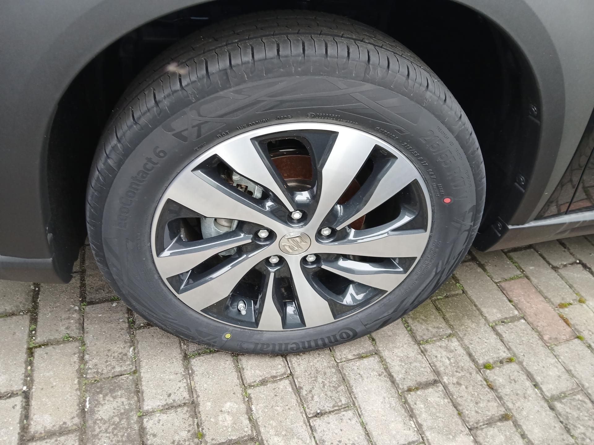 Suzuki S-Cross, S-CROSS 1,4  Elegance 4x4 - fotka 3