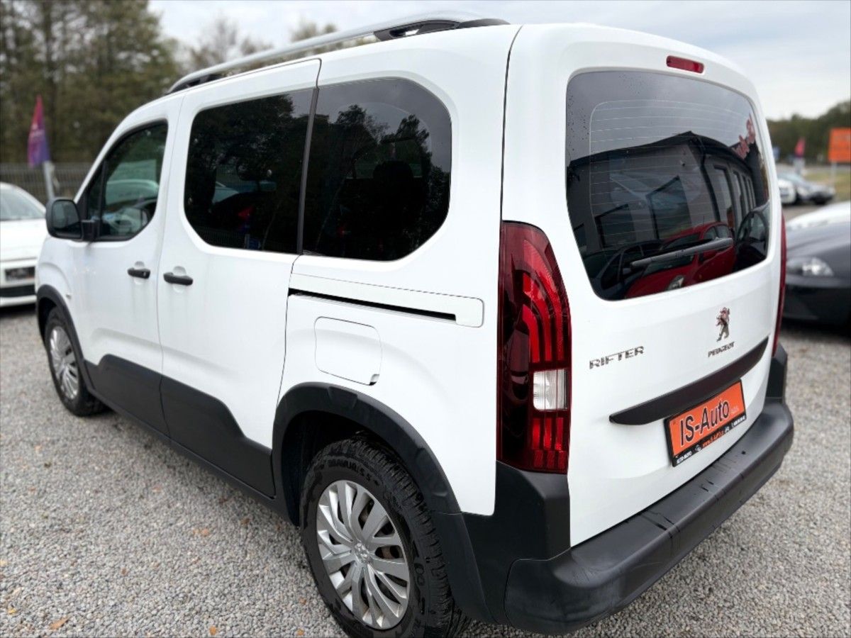 Peugeot Rifter, 1,2 PureTech 1. maj. -91576 km - fotka 4