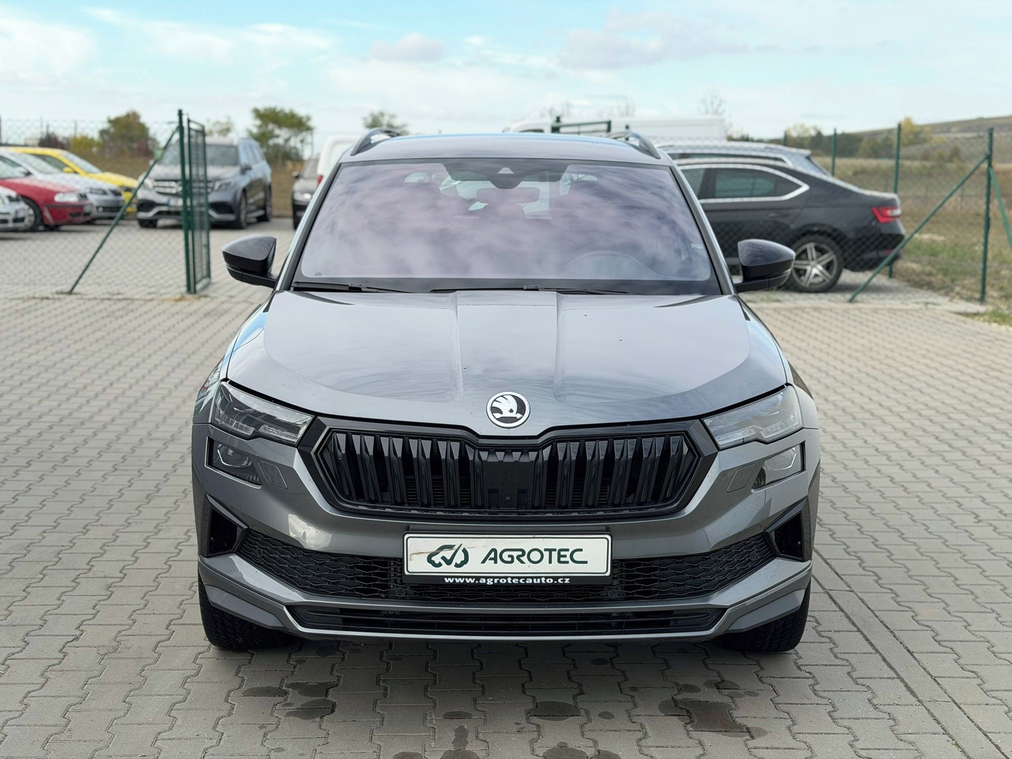 Škoda Karoq, 2.0 TDI 110 kW Sportline 4x4 D - fotka 2