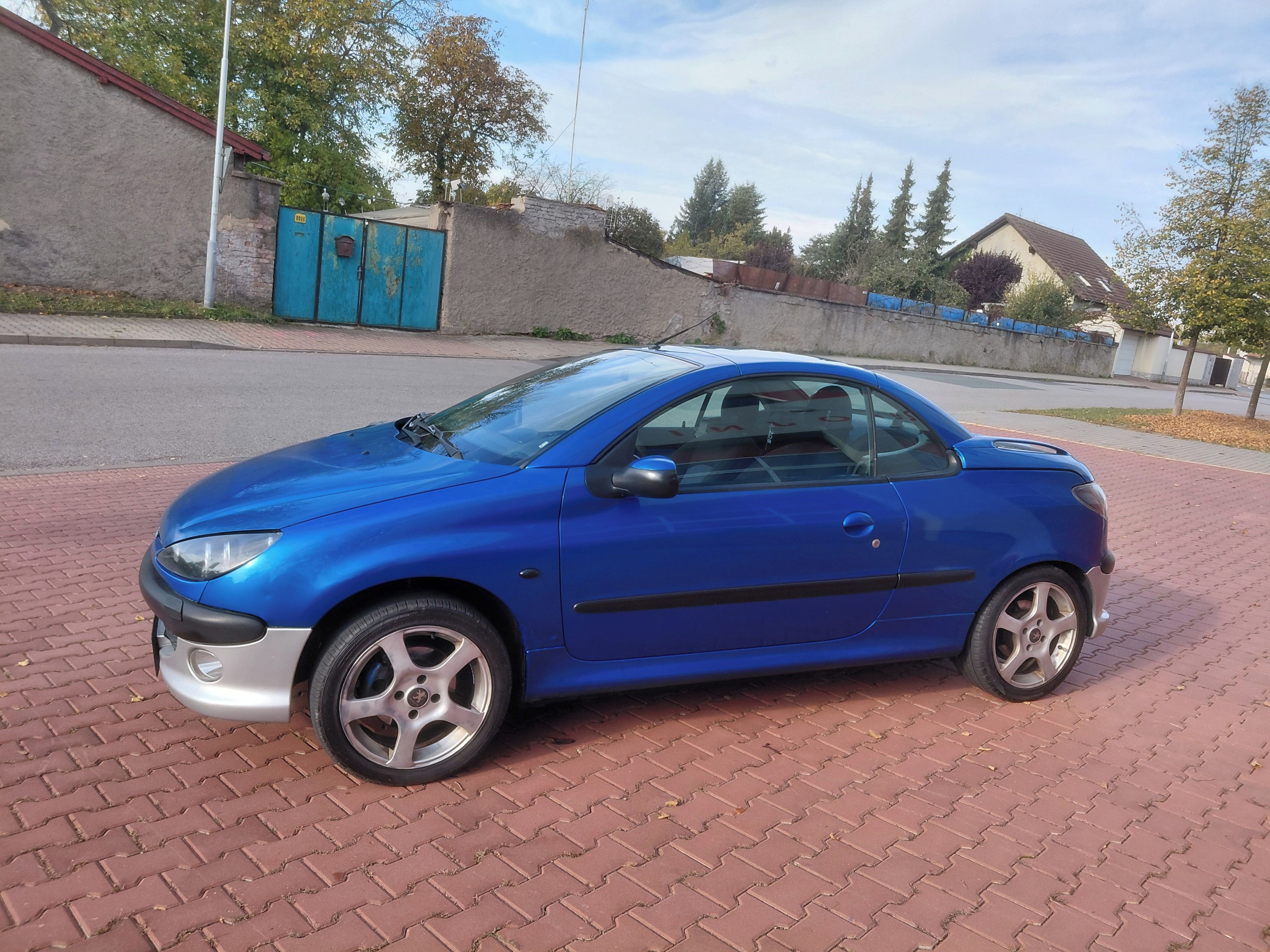Peugeot 206, CC Kabriolet 1.6i Euro 3 - fotka 4