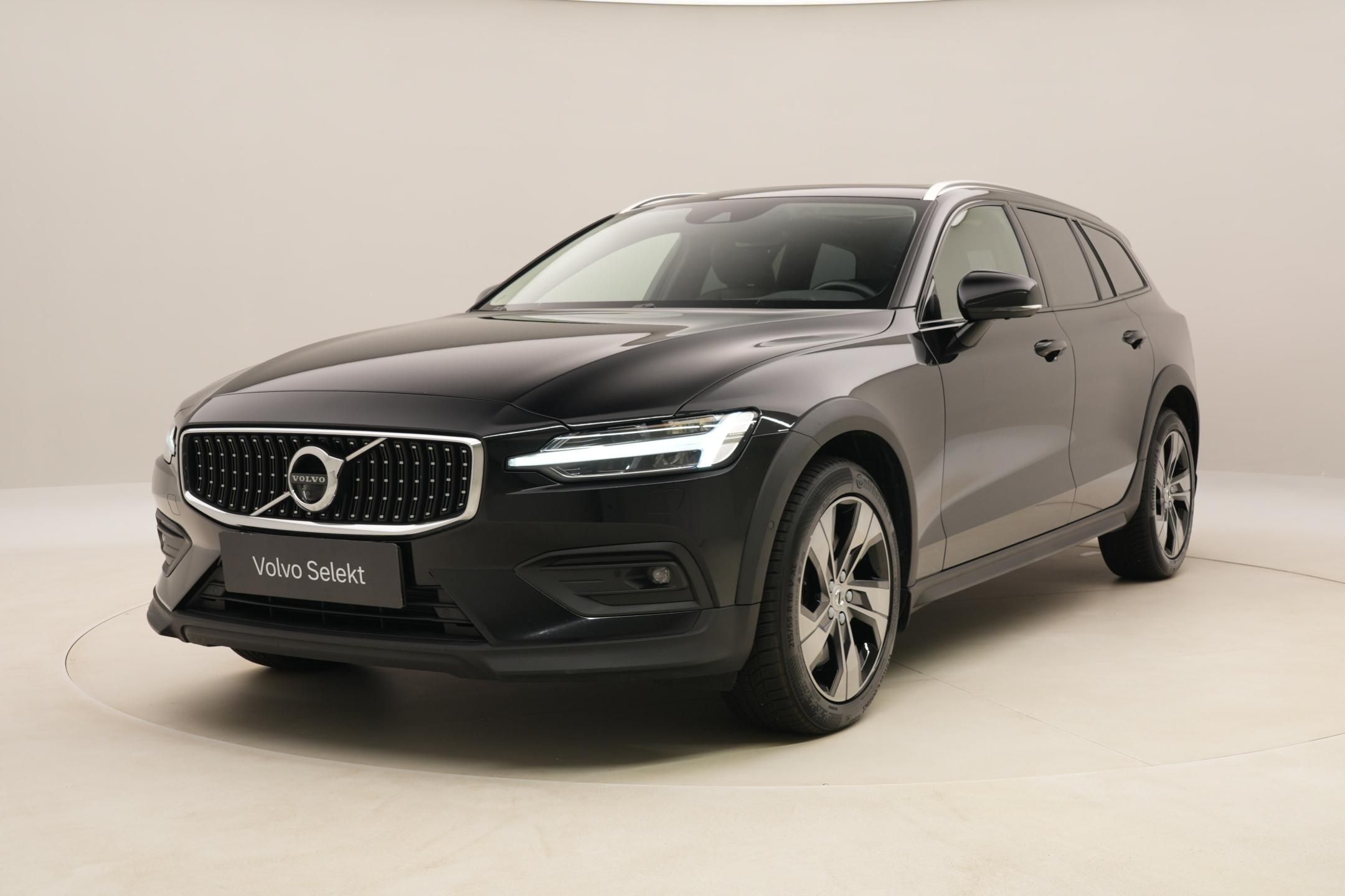 Volvo V60, CC B5 AWD MOMENTUM AUT