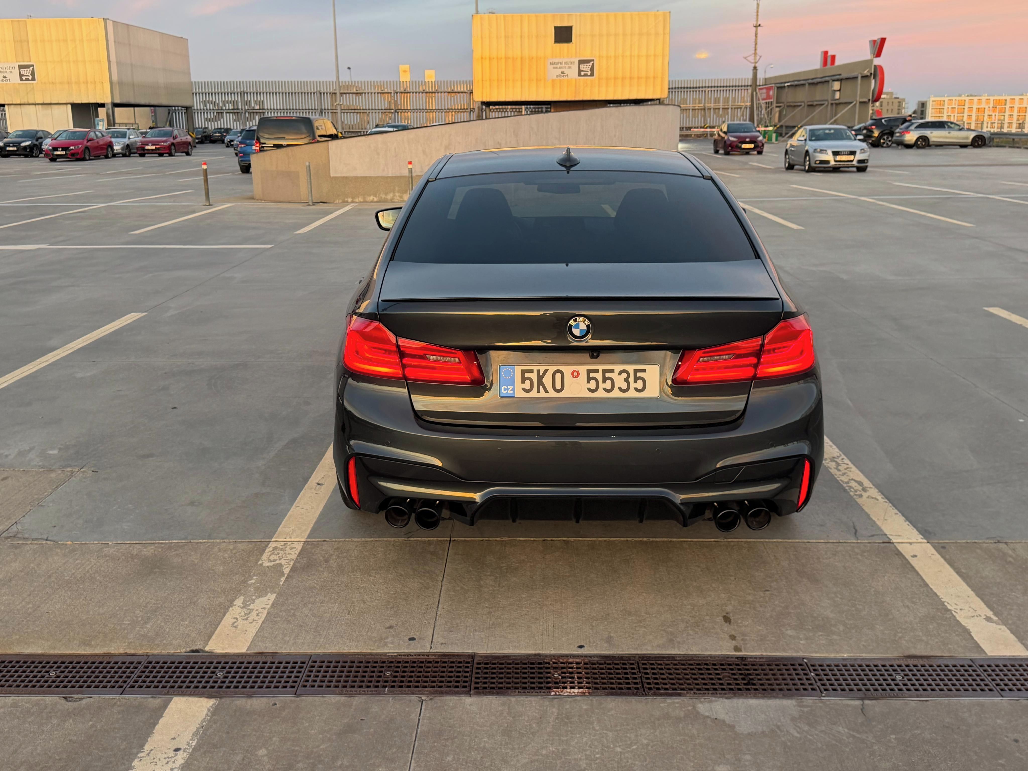 BMW M5, NEBOURANÉ , ZÁRUKA . - fotka 5