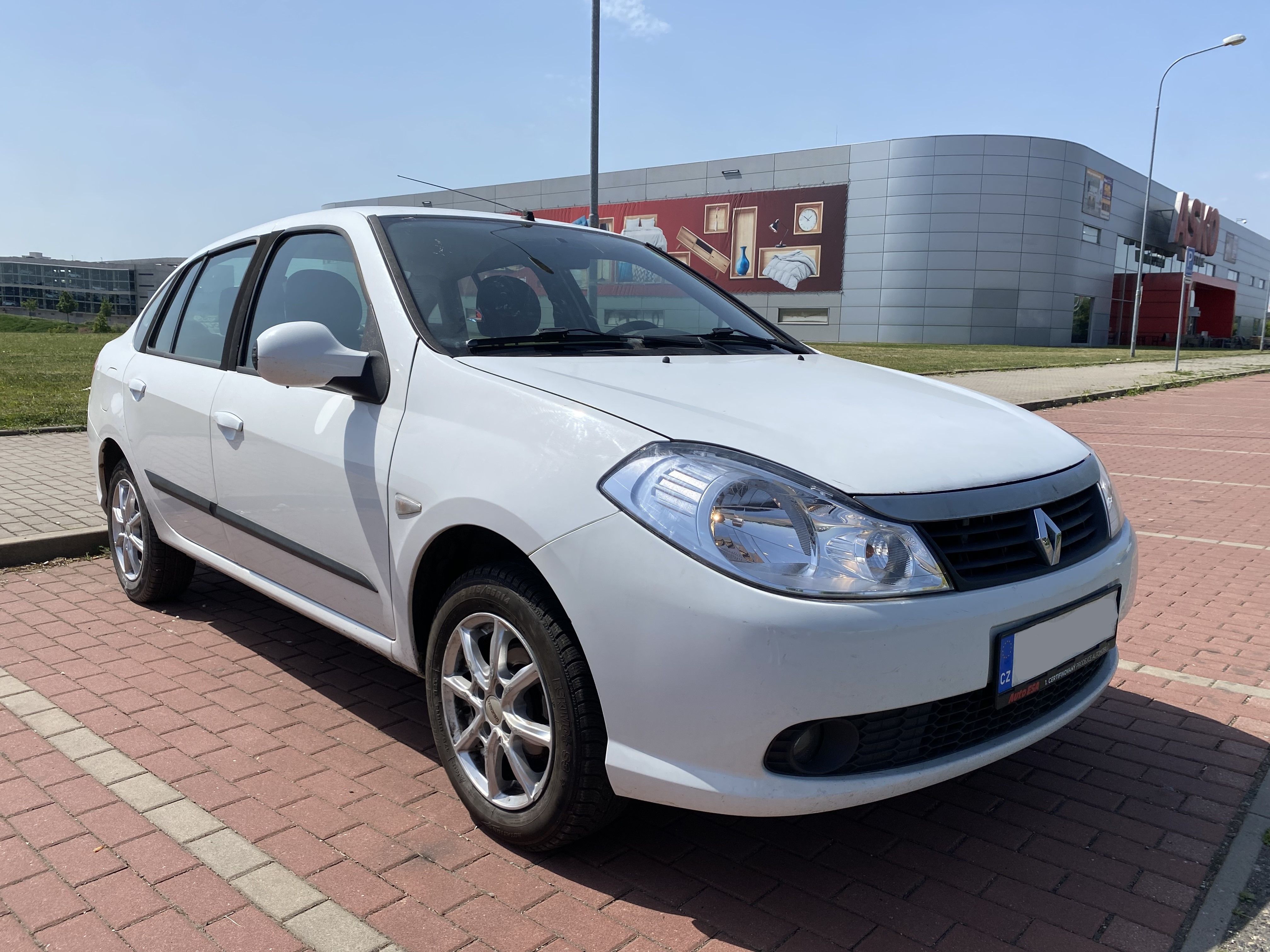 Renault Thalia, Renault Thalia 1.2 16V 55 kW - fotka 5