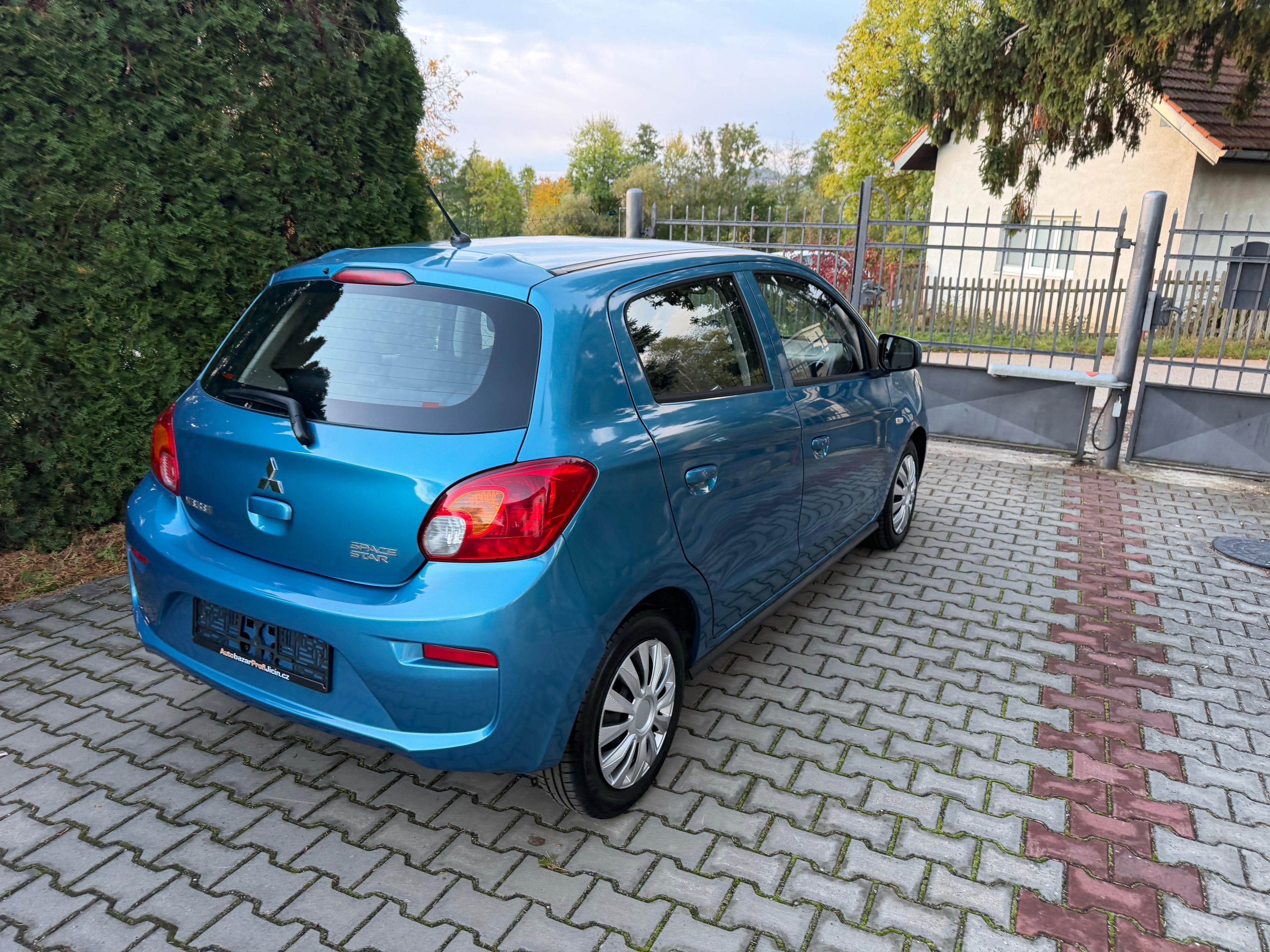 Mitsubishi Space Star, 1,0i ,1 Majitel, pravid.servis - fotka 4