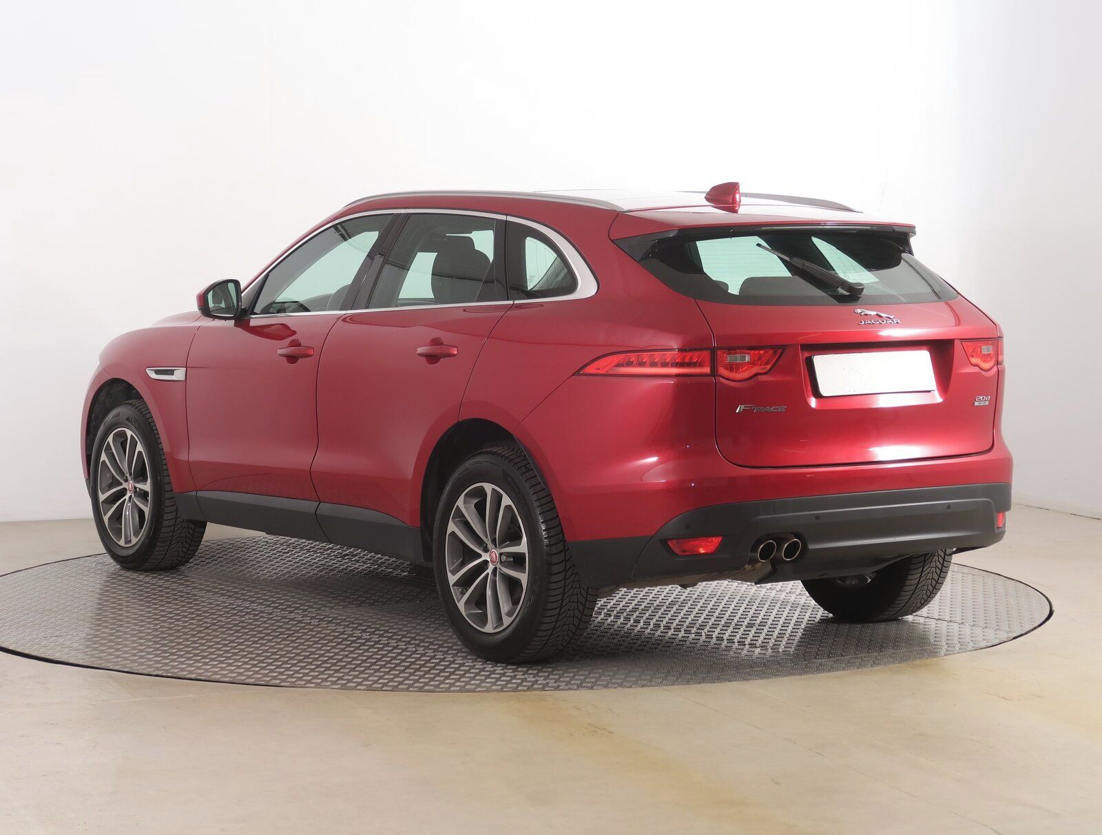 Jaguar F-Pace, 20d AWD, 4X4, Automat - fotka 4