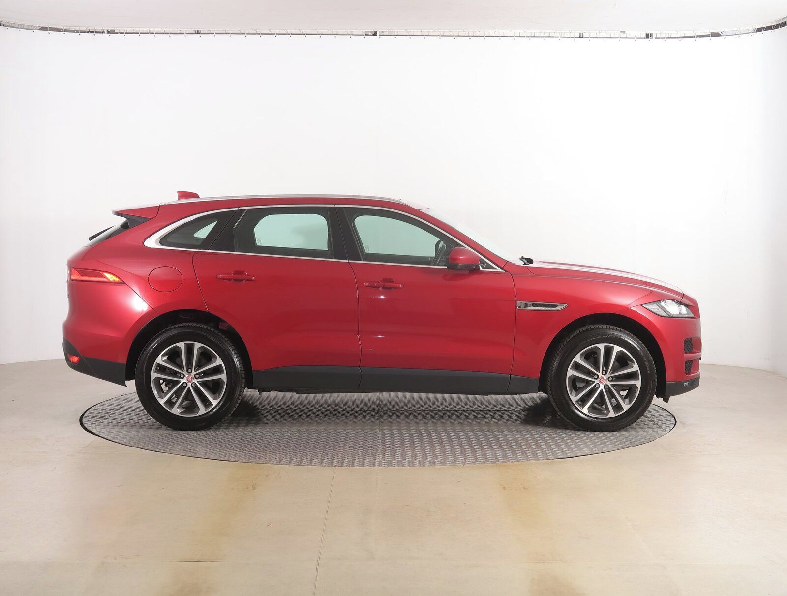 Jaguar F-Pace, 20d AWD, 4X4, Automat - fotka 6