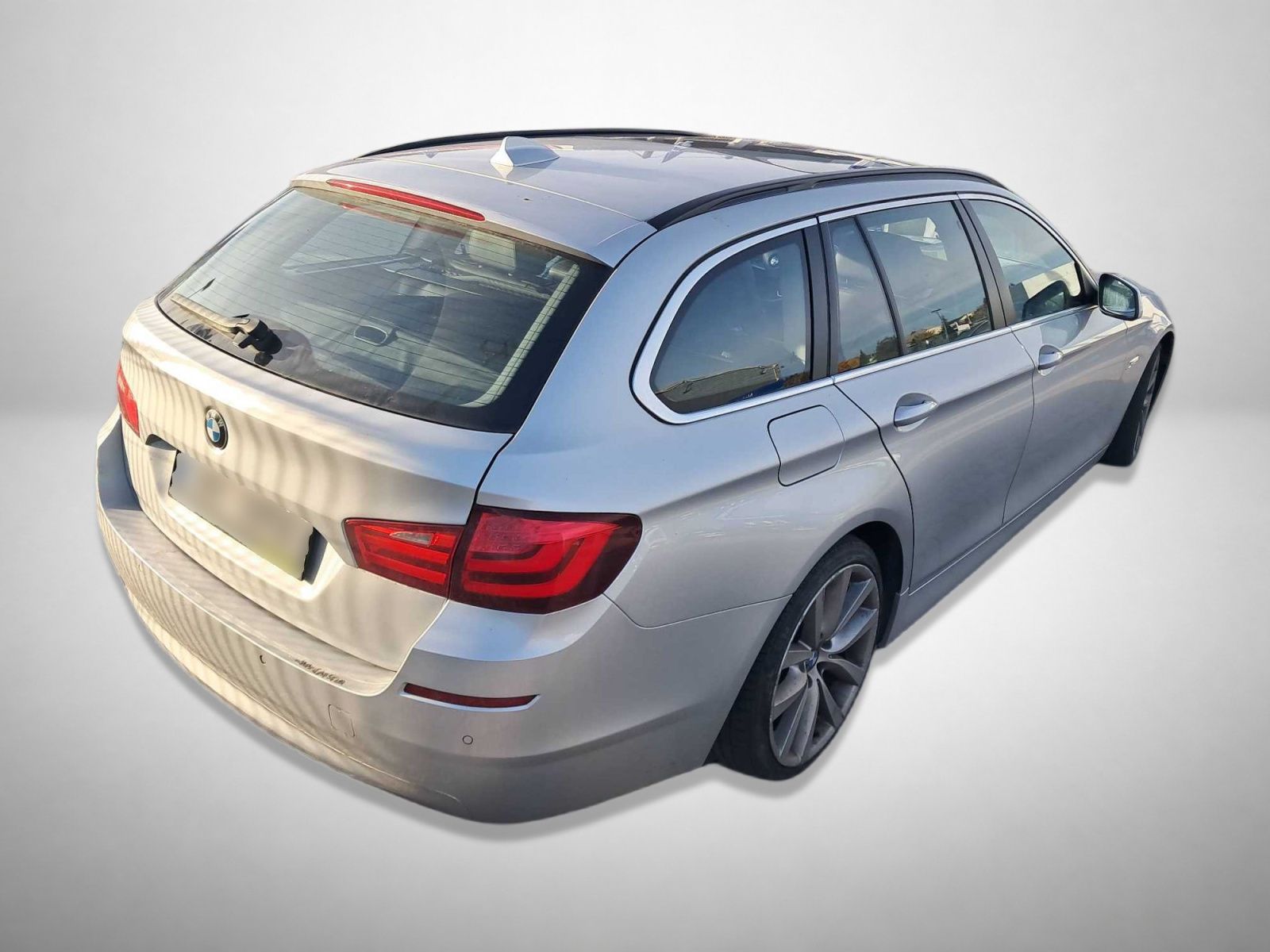 BMW Řada 5, 525d, Automat, Navi - fotka 2