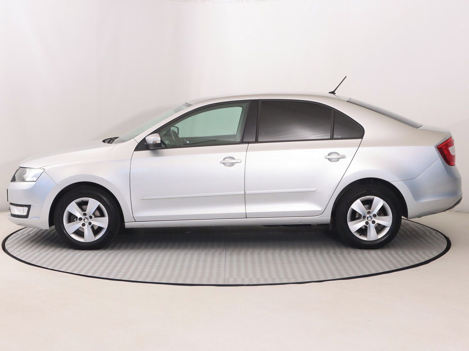 Škoda Rapid, 1.4 TDI, Ambition - fotka 3