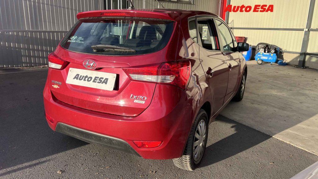 Hyundai ix20, 1.4CRDi - fotka 2