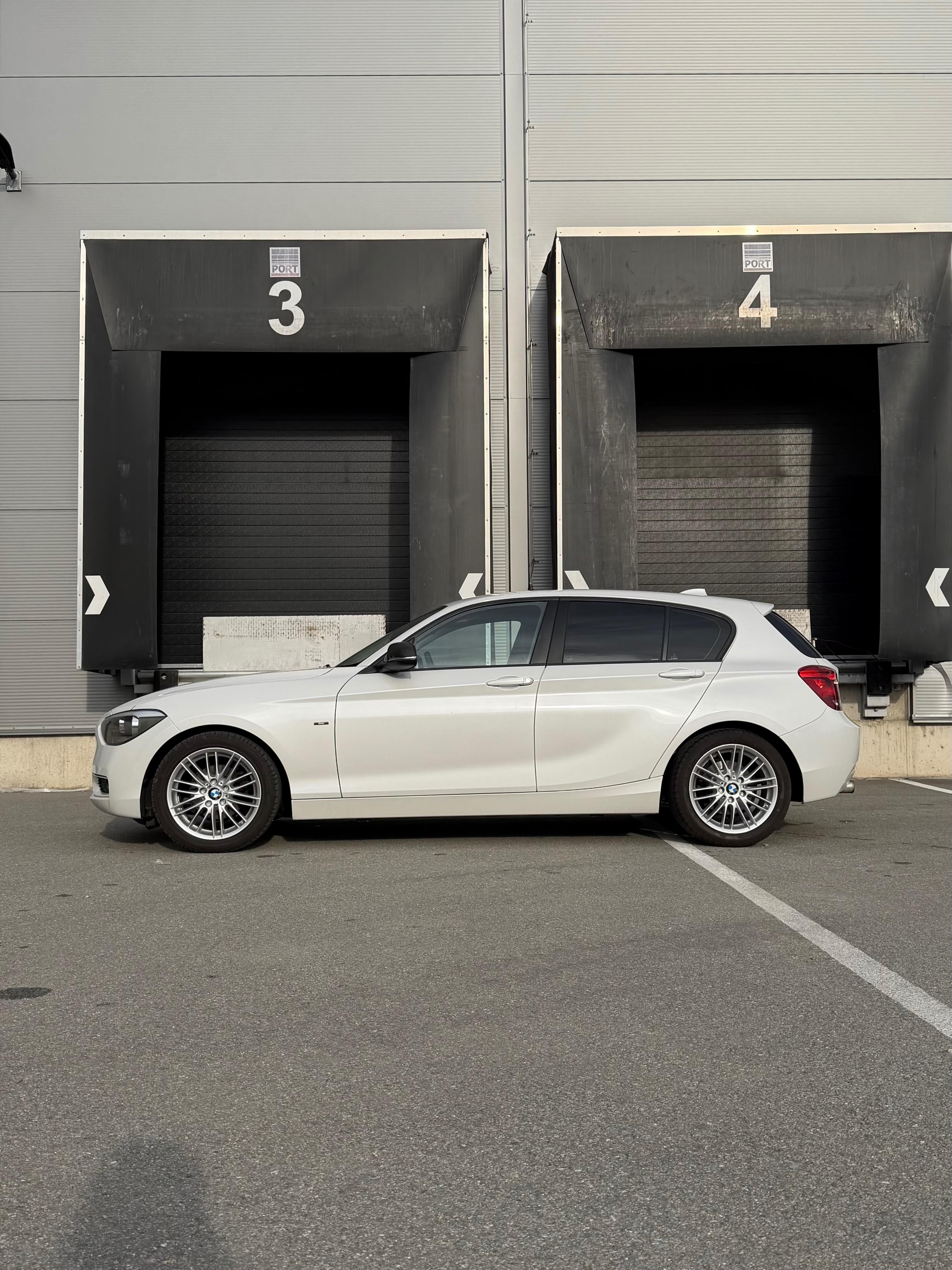 BMW Řada 1, 116i - fotka 5